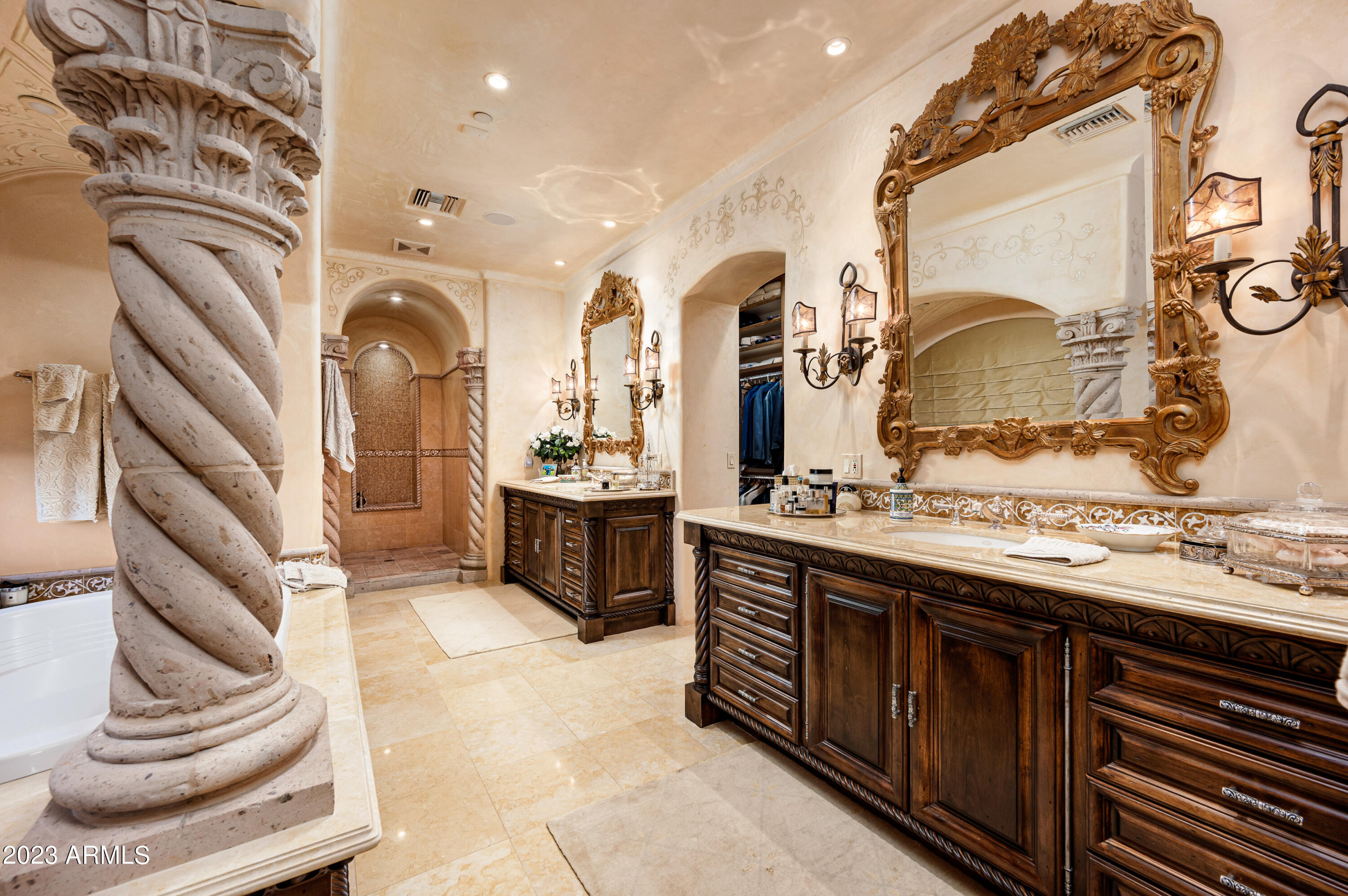 ARROYO HEIGHTS - Residential
