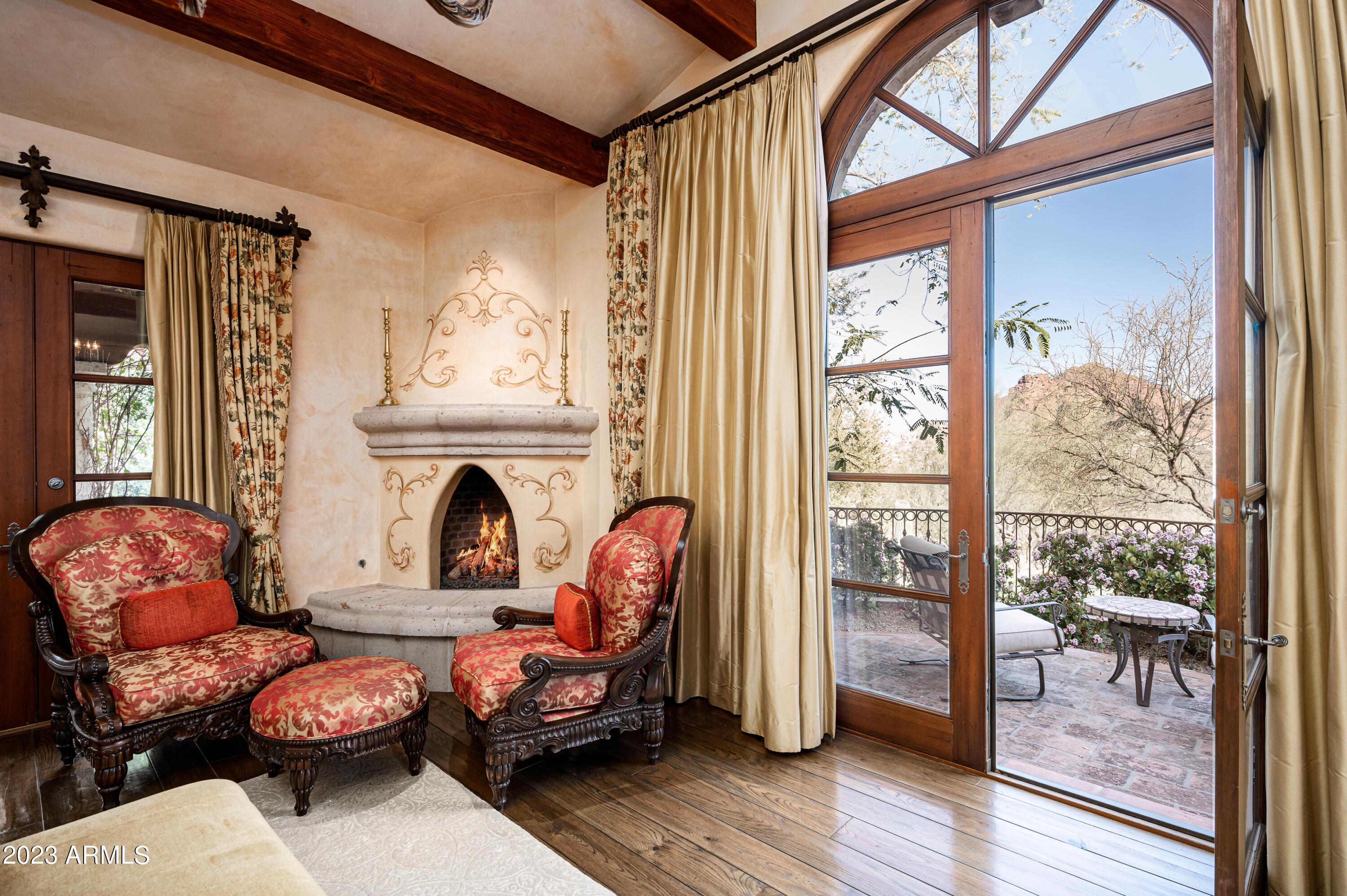 ARROYO HEIGHTS - Residential