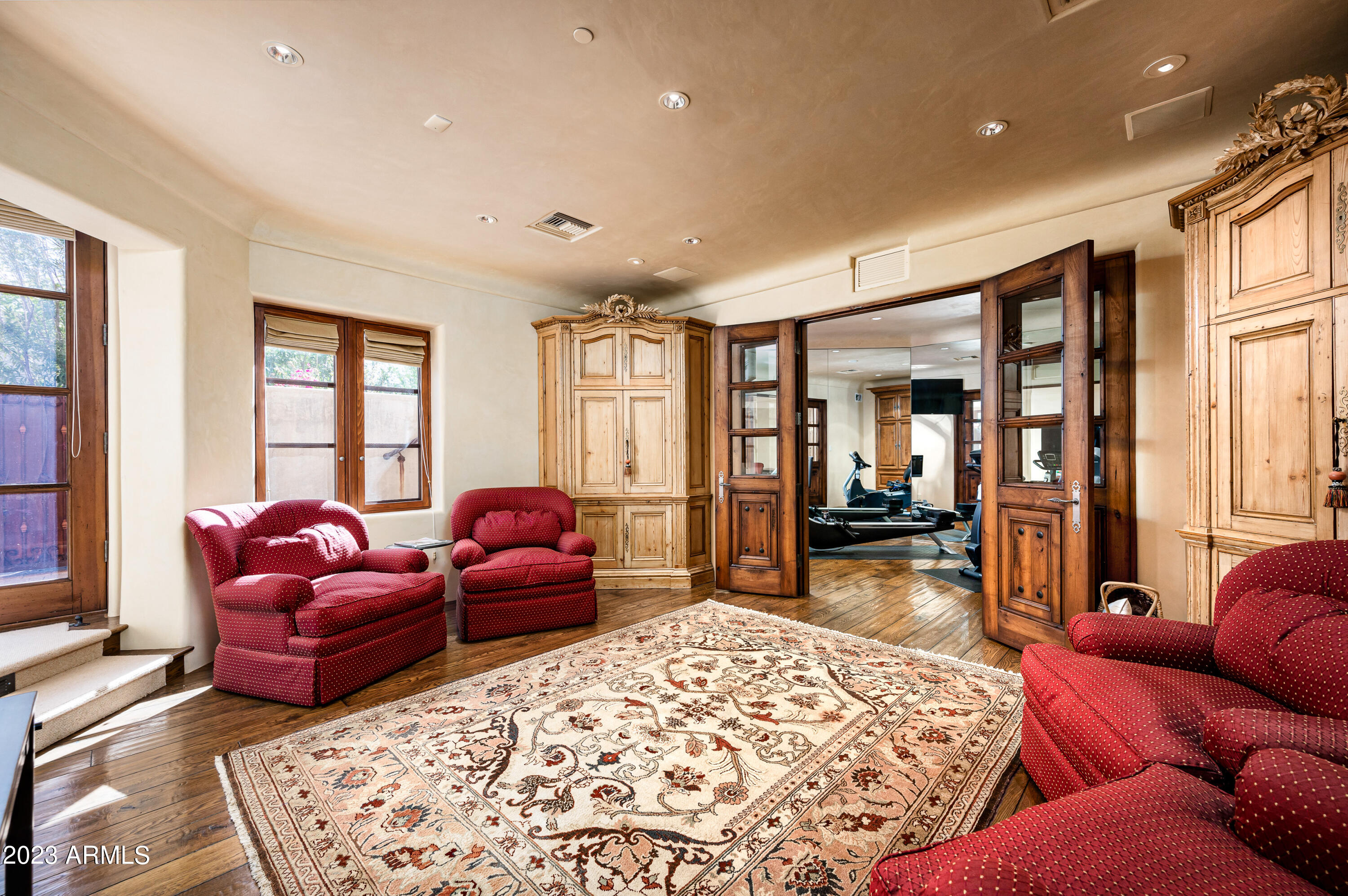 ARROYO HEIGHTS - Residential