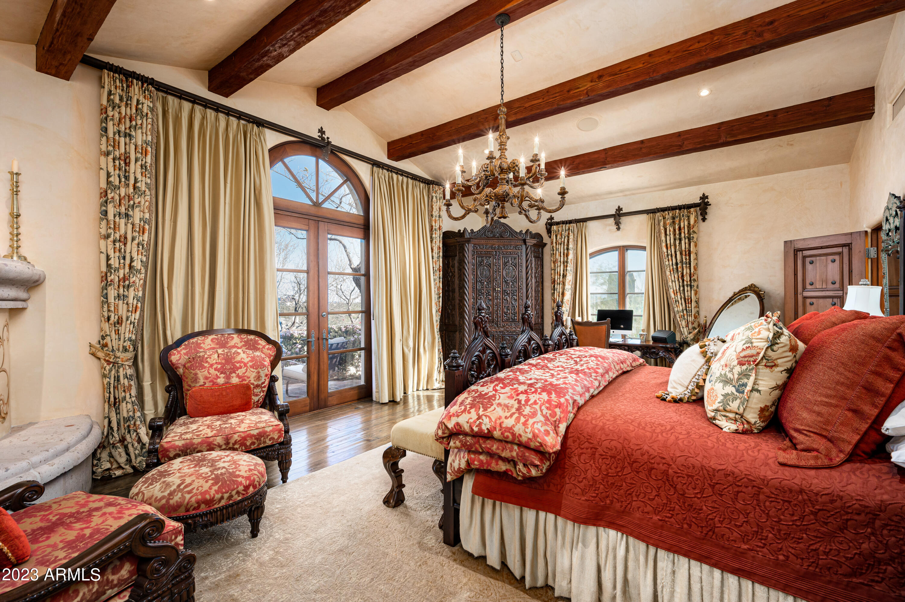 ARROYO HEIGHTS - Residential