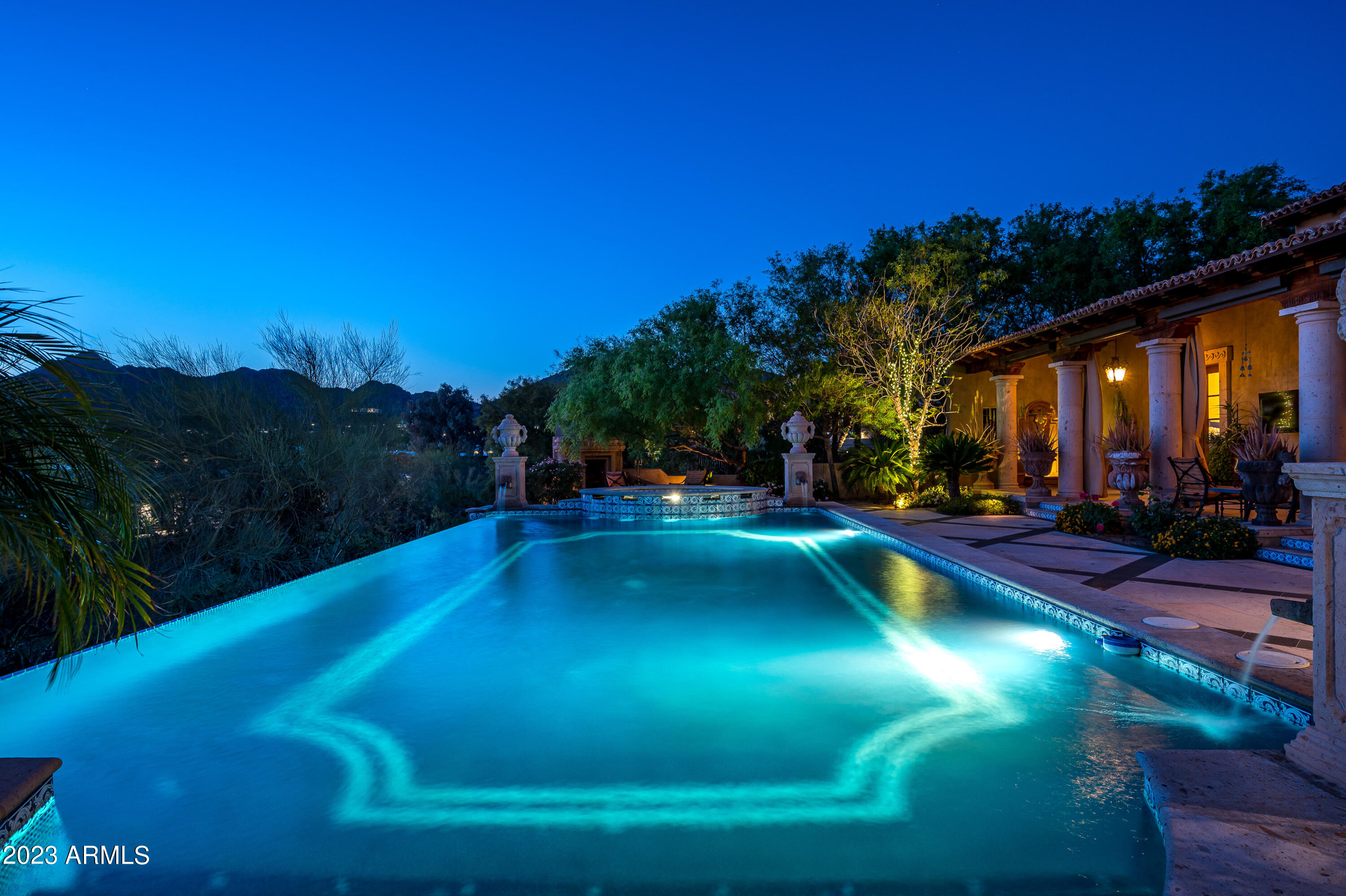 ARROYO HEIGHTS - Residential