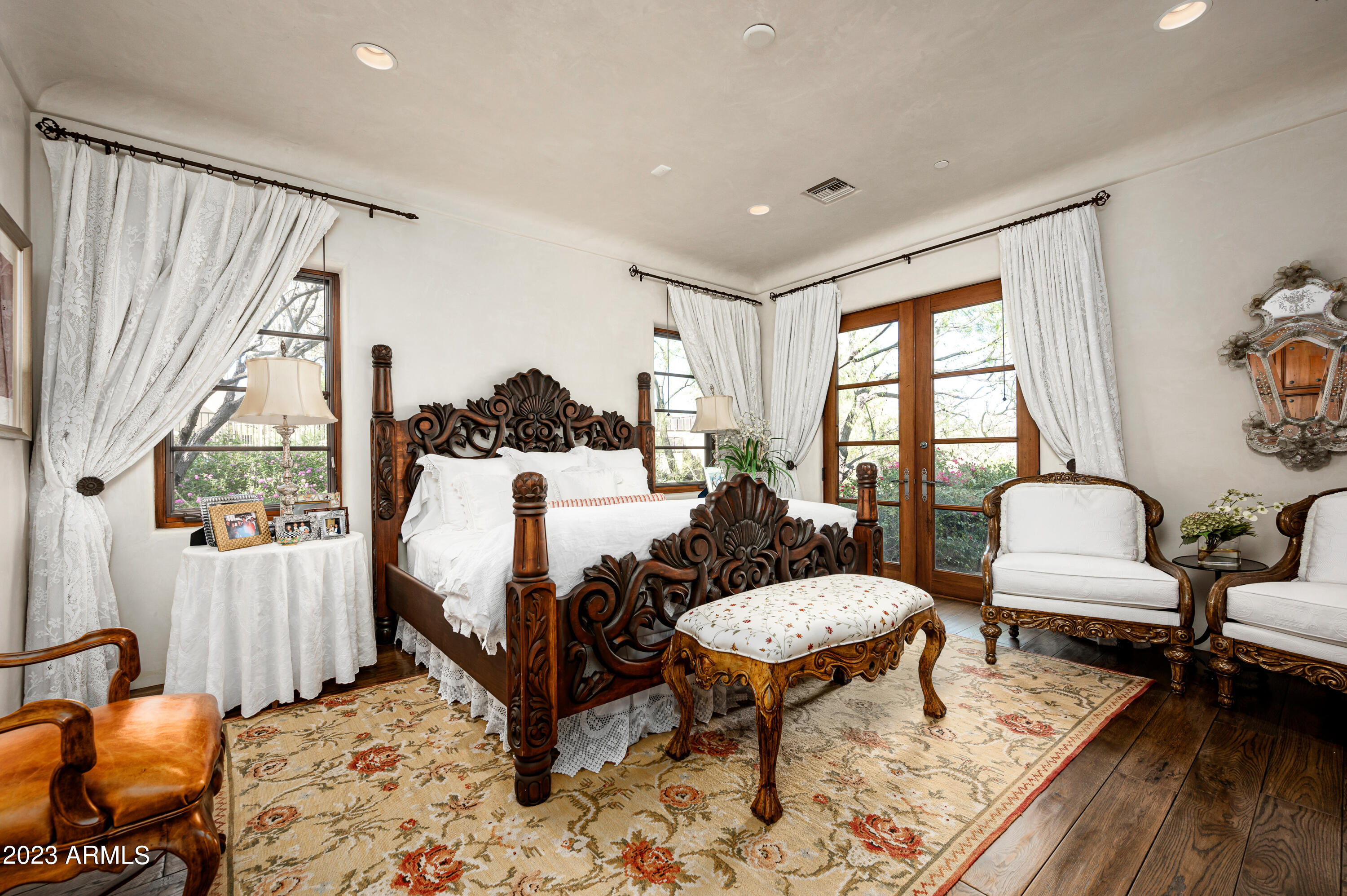 ARROYO HEIGHTS - Residential