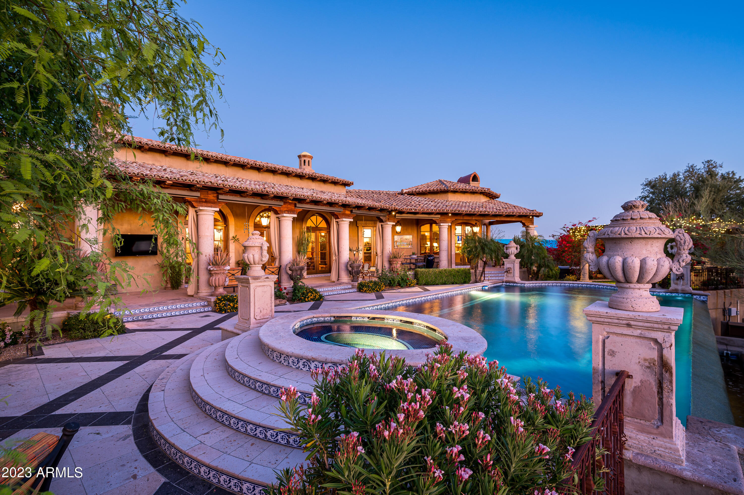 ARROYO HEIGHTS - Residential