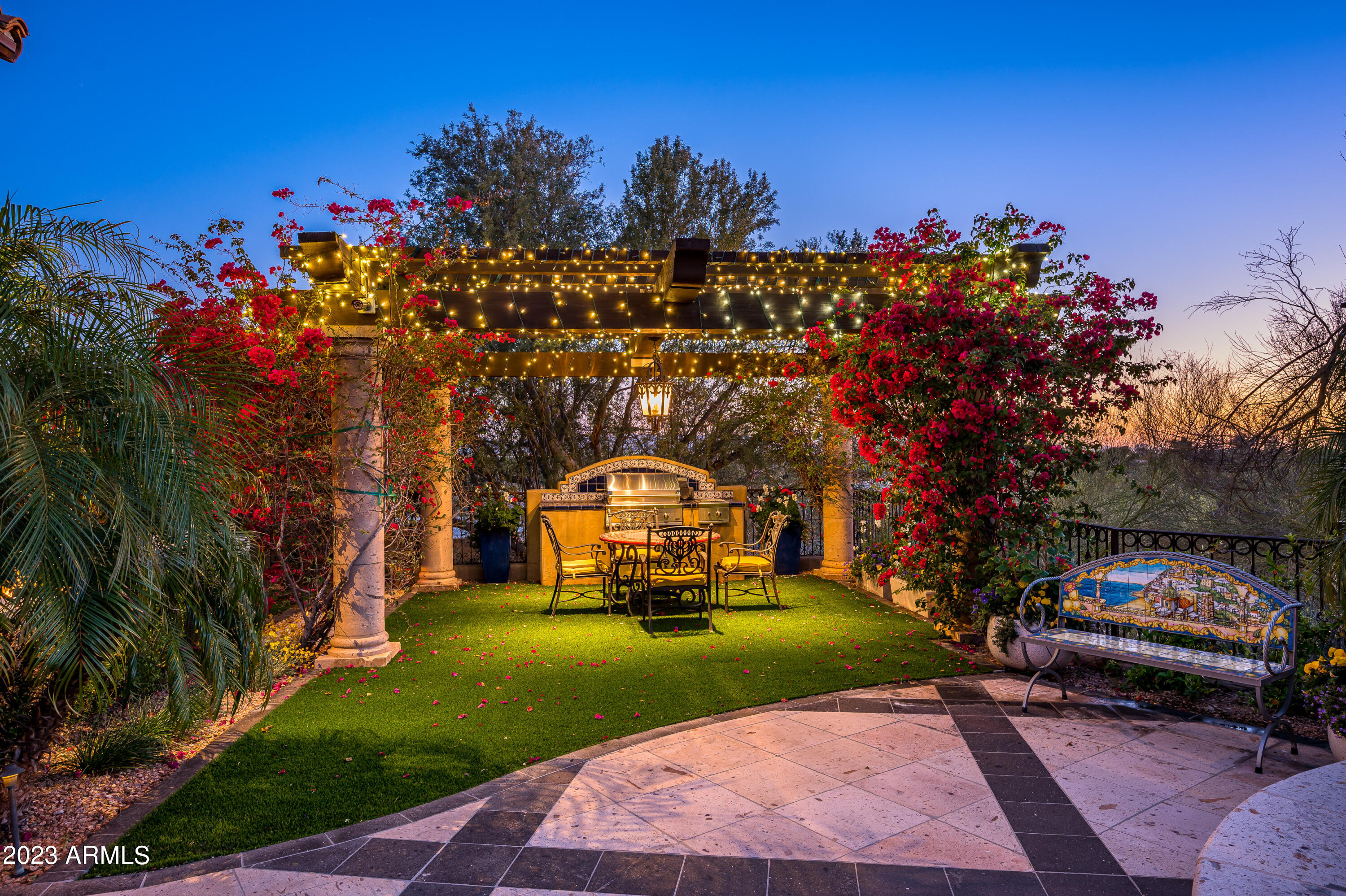 ARROYO HEIGHTS - Residential