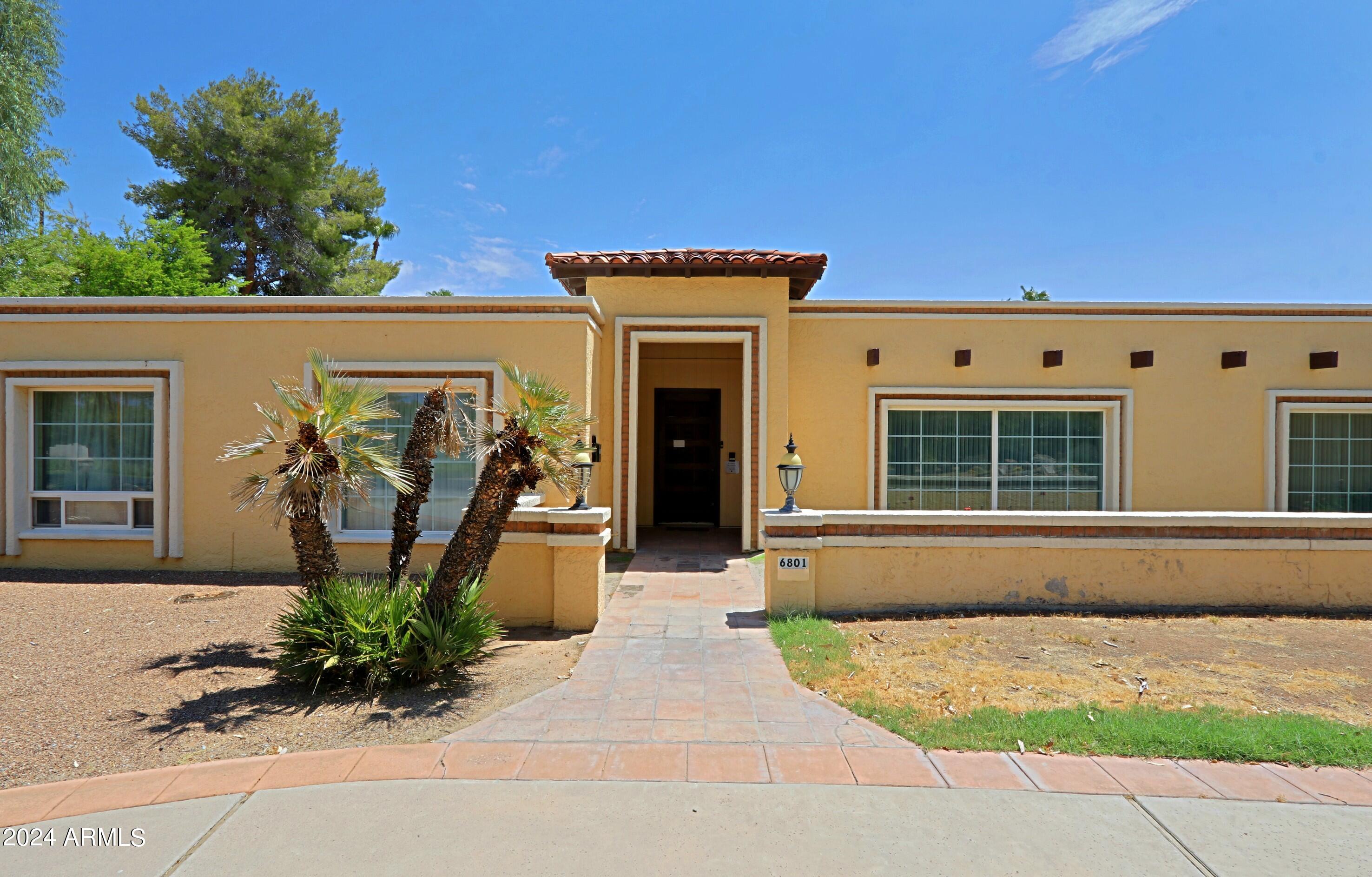 CAMELBACK COUNTRY CLUB ESTATES - Residential