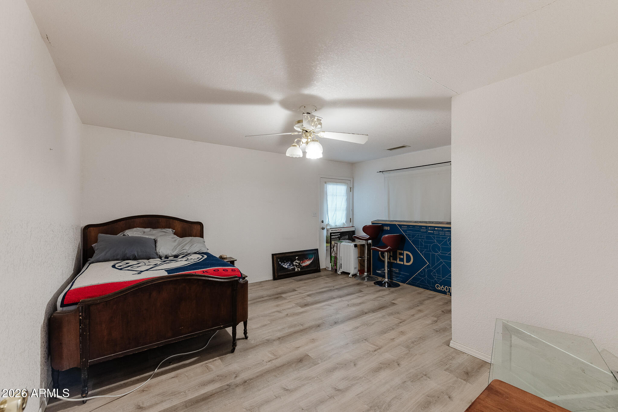 Less Than 5 Acres - Residential