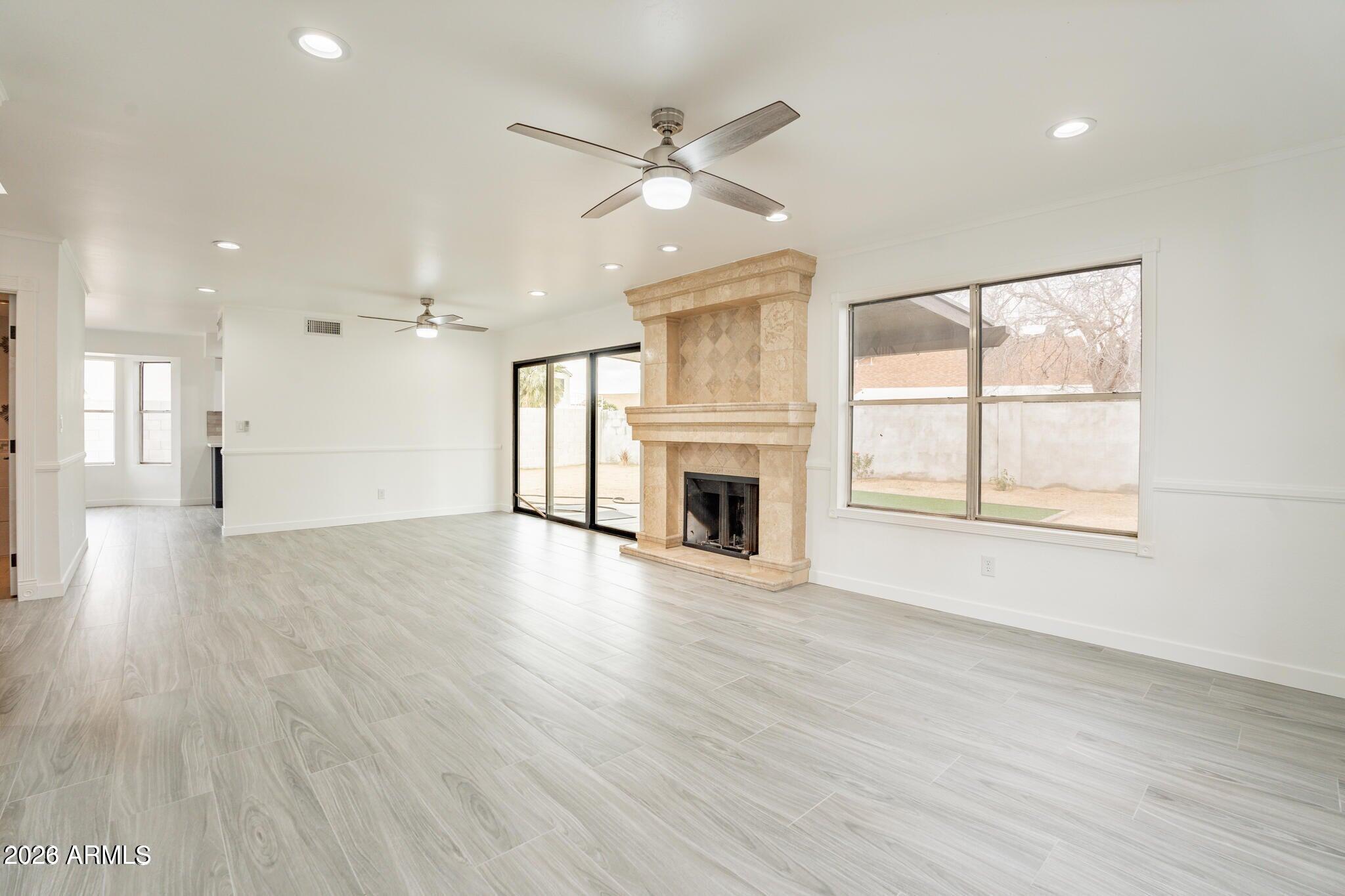 OVERLAND TRAIL 4 - Residential
