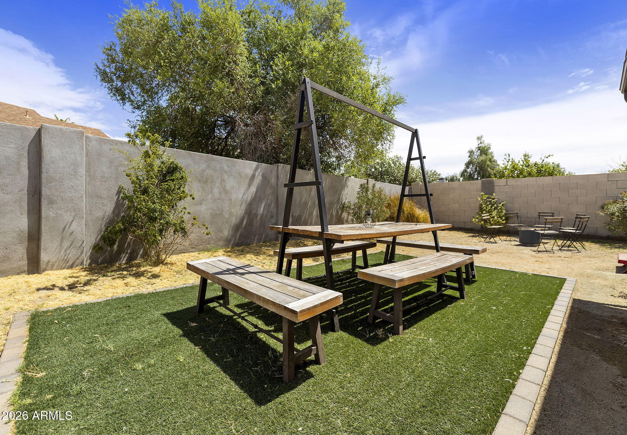 OVERLAND TRAIL 4 - Residential