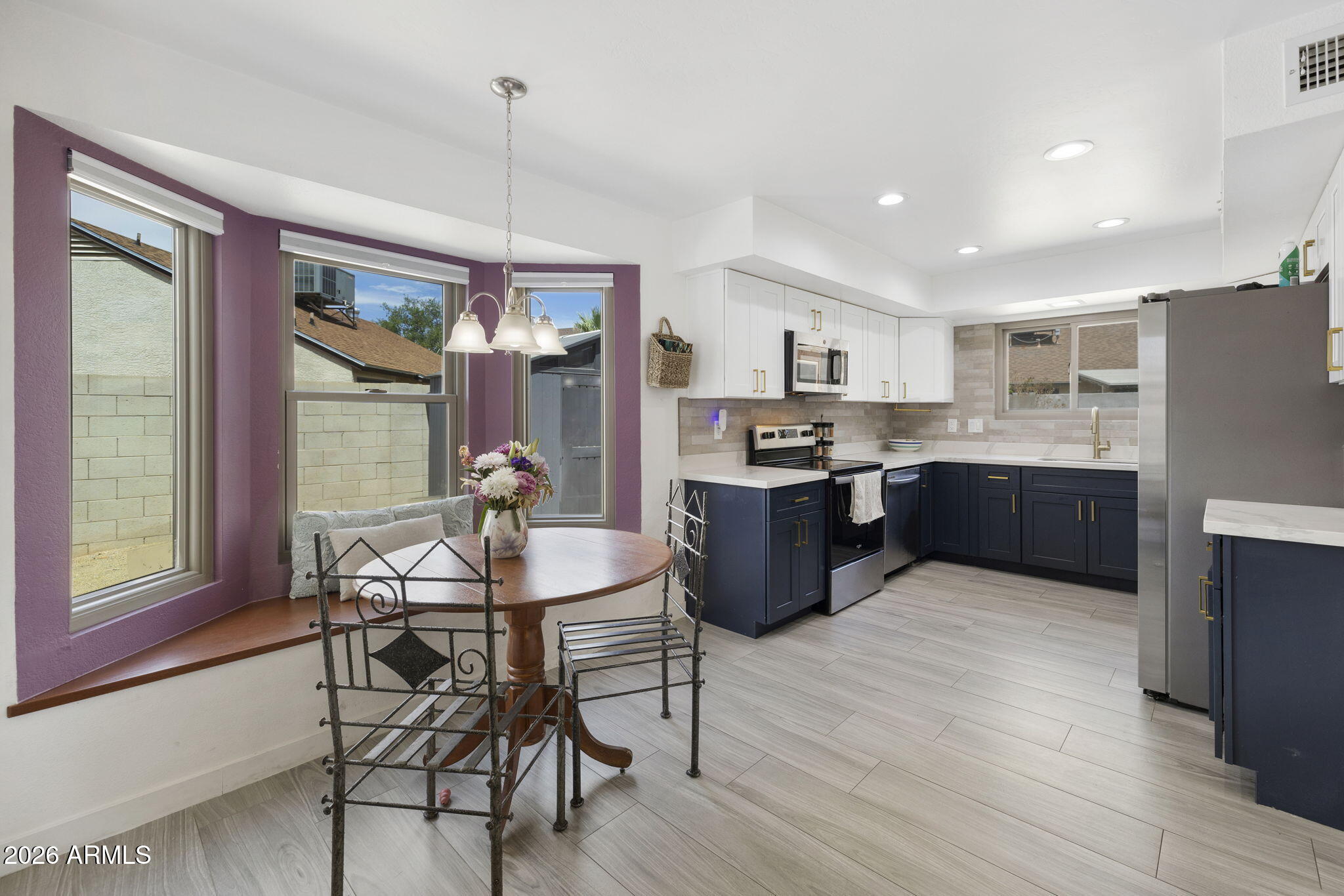 OVERLAND TRAIL 4 - Residential