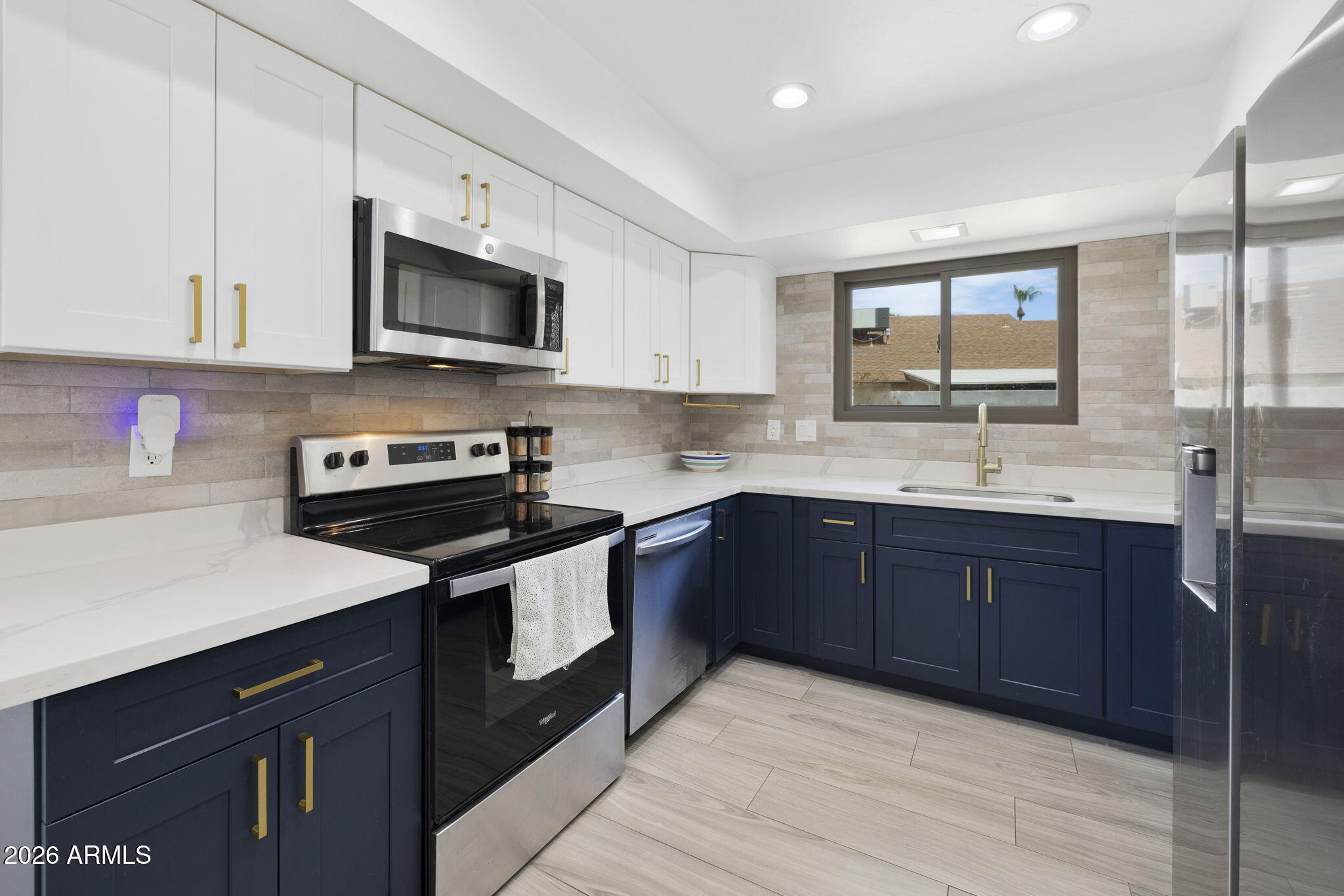 OVERLAND TRAIL 4 - Residential