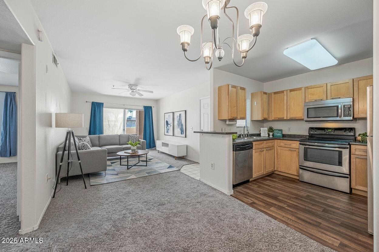 IKON HAYFIELD CONDOMINIUM - Residential