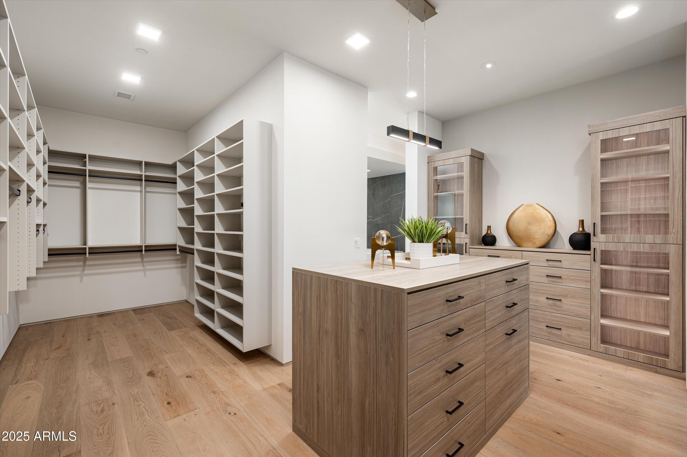 IRONWOOD GOLF VILLAS - Residential