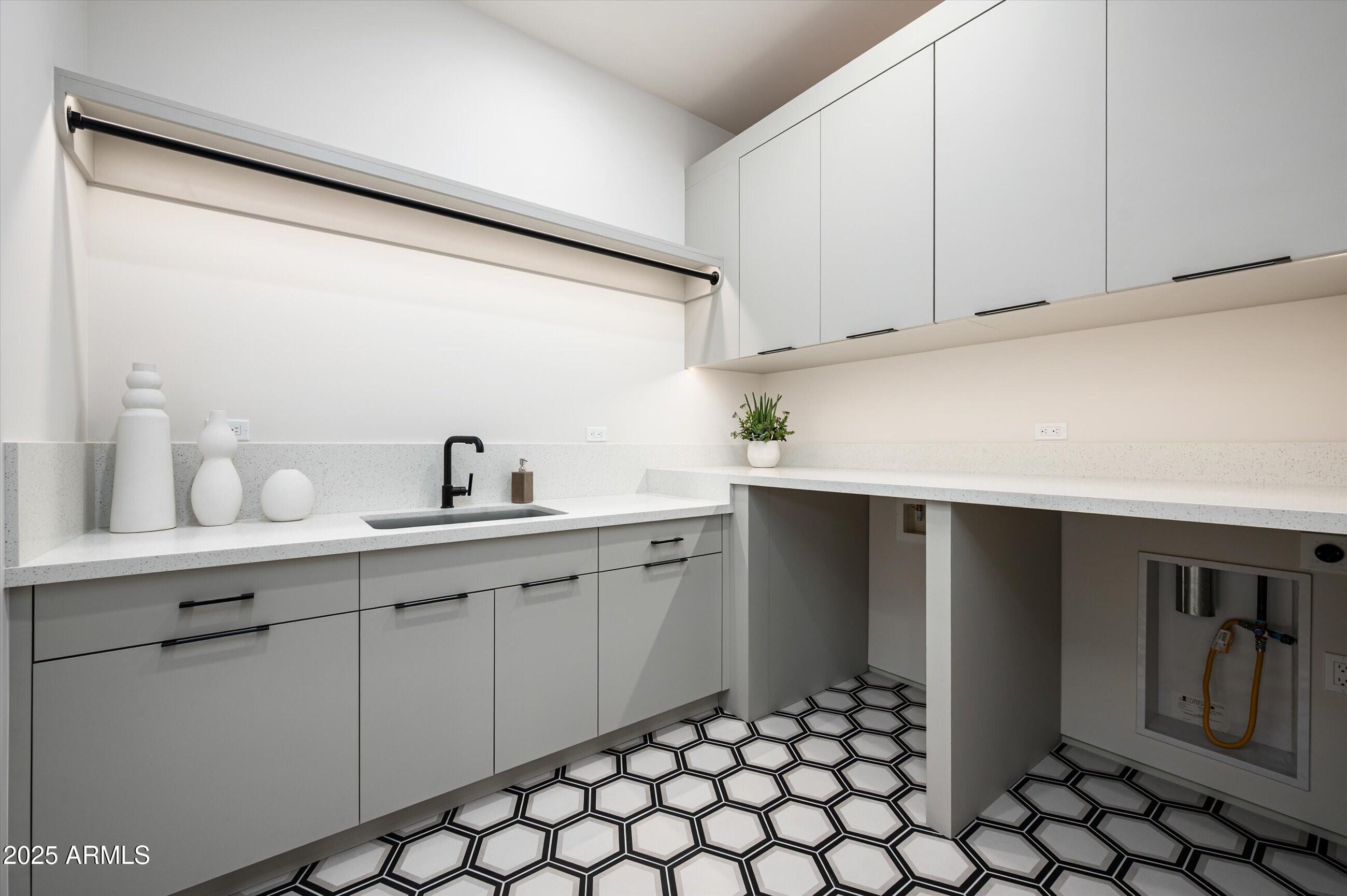IRONWOOD GOLF VILLAS - Residential