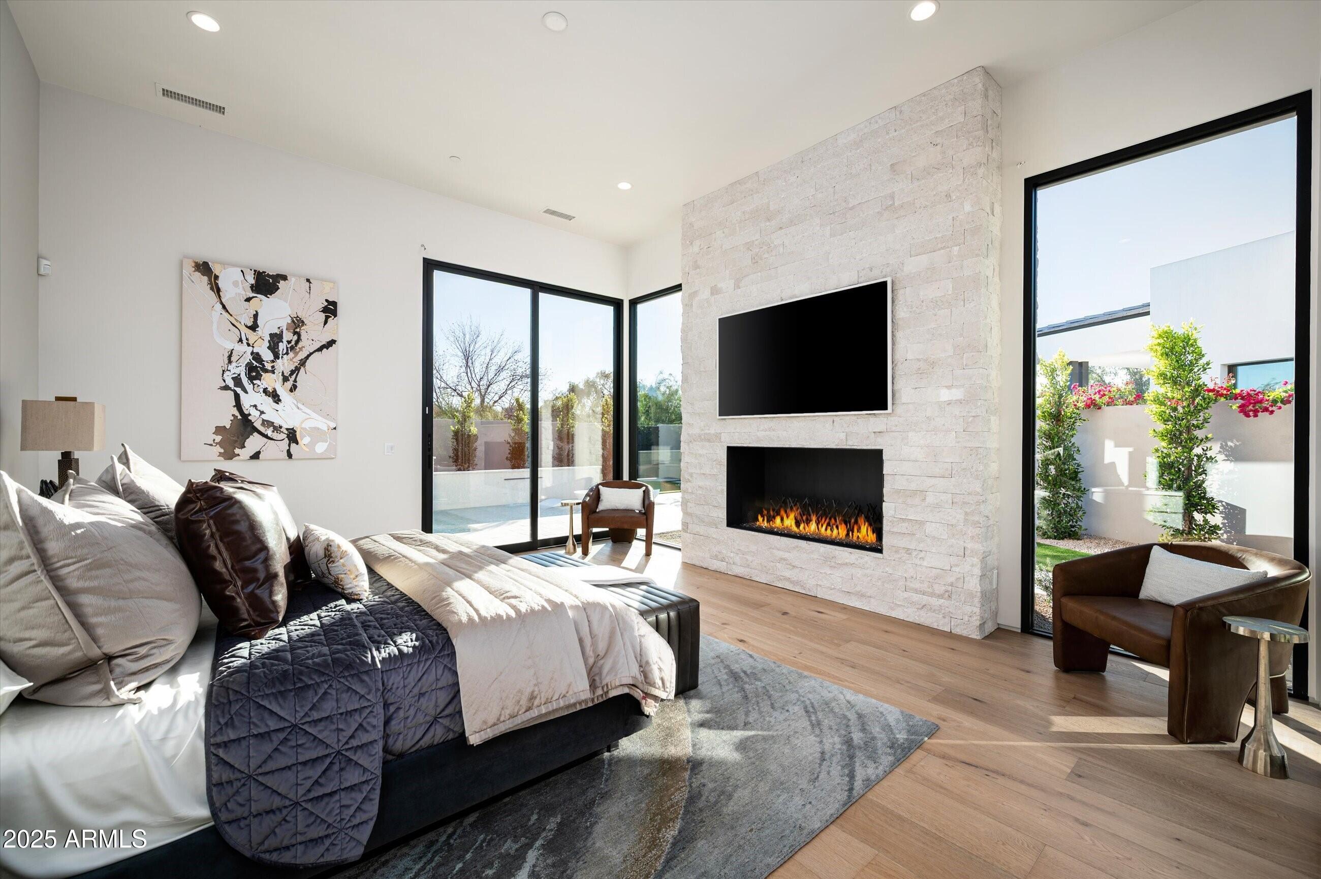 IRONWOOD GOLF VILLAS - Residential