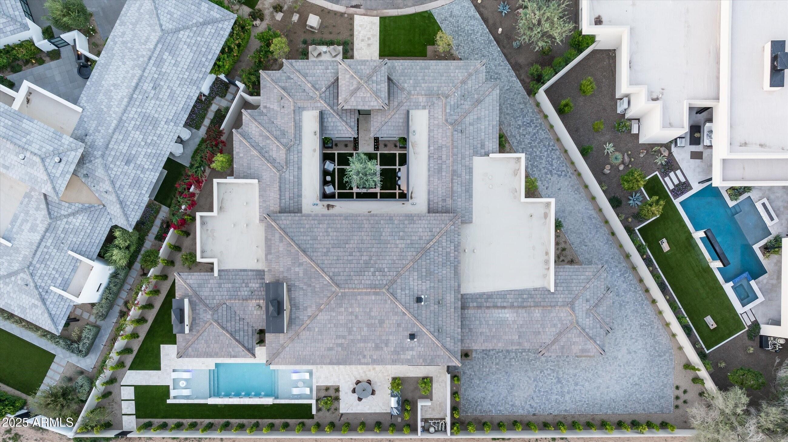 IRONWOOD GOLF VILLAS - Residential
