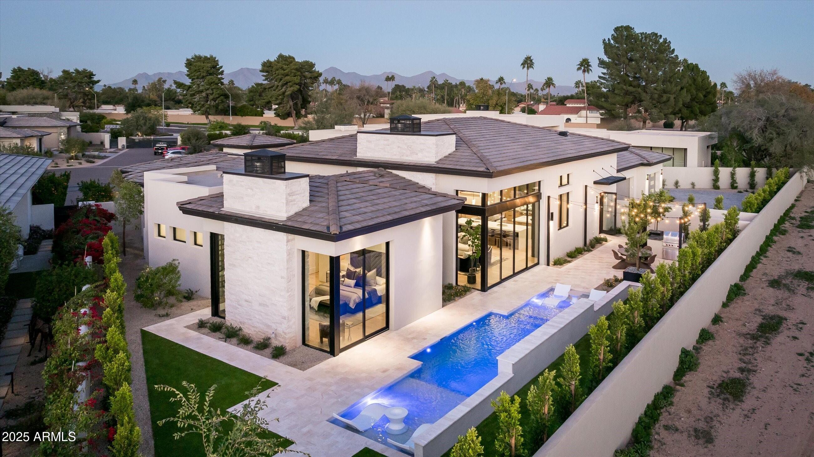 IRONWOOD GOLF VILLAS - Residential