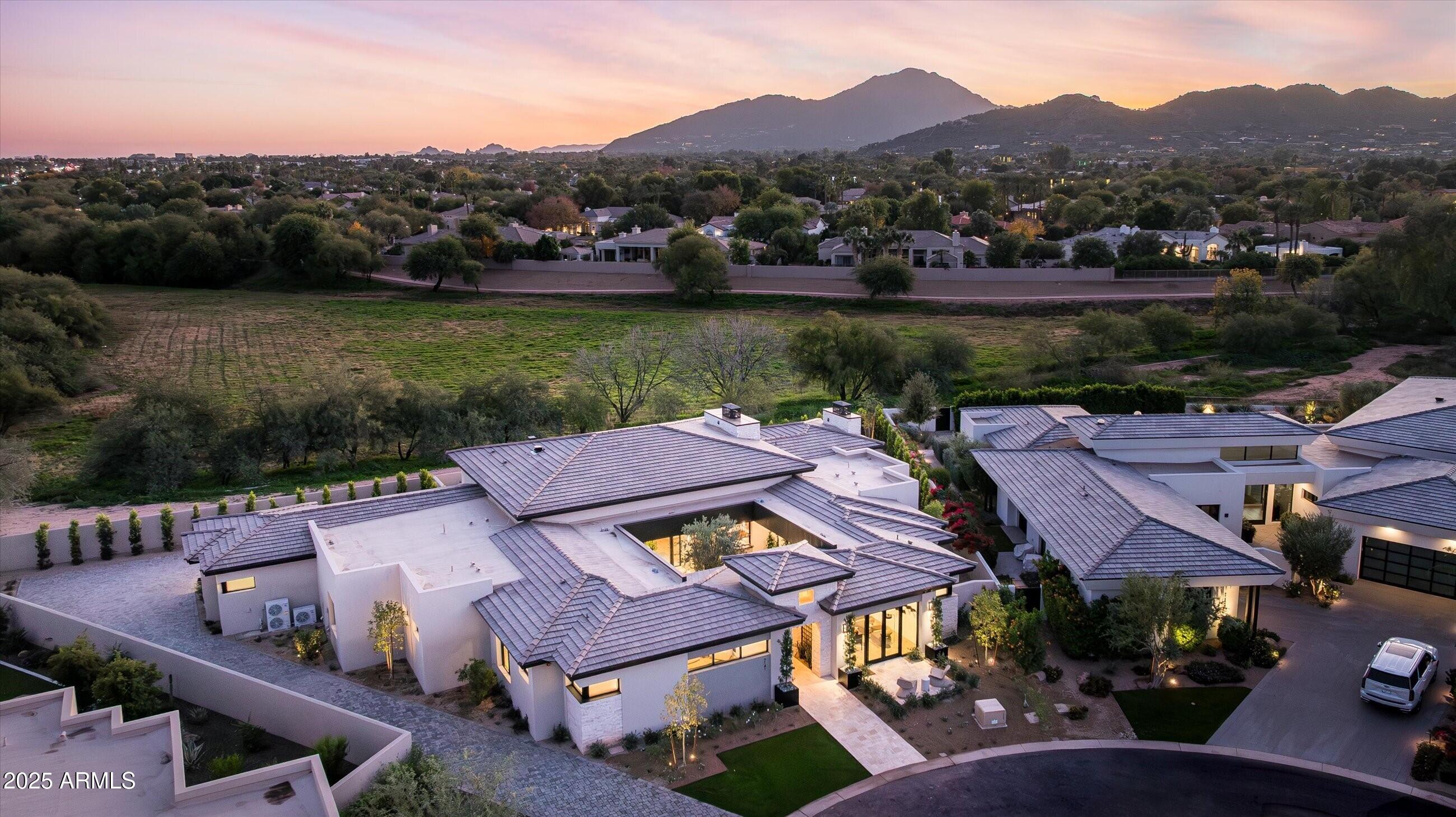 IRONWOOD GOLF VILLAS - Residential