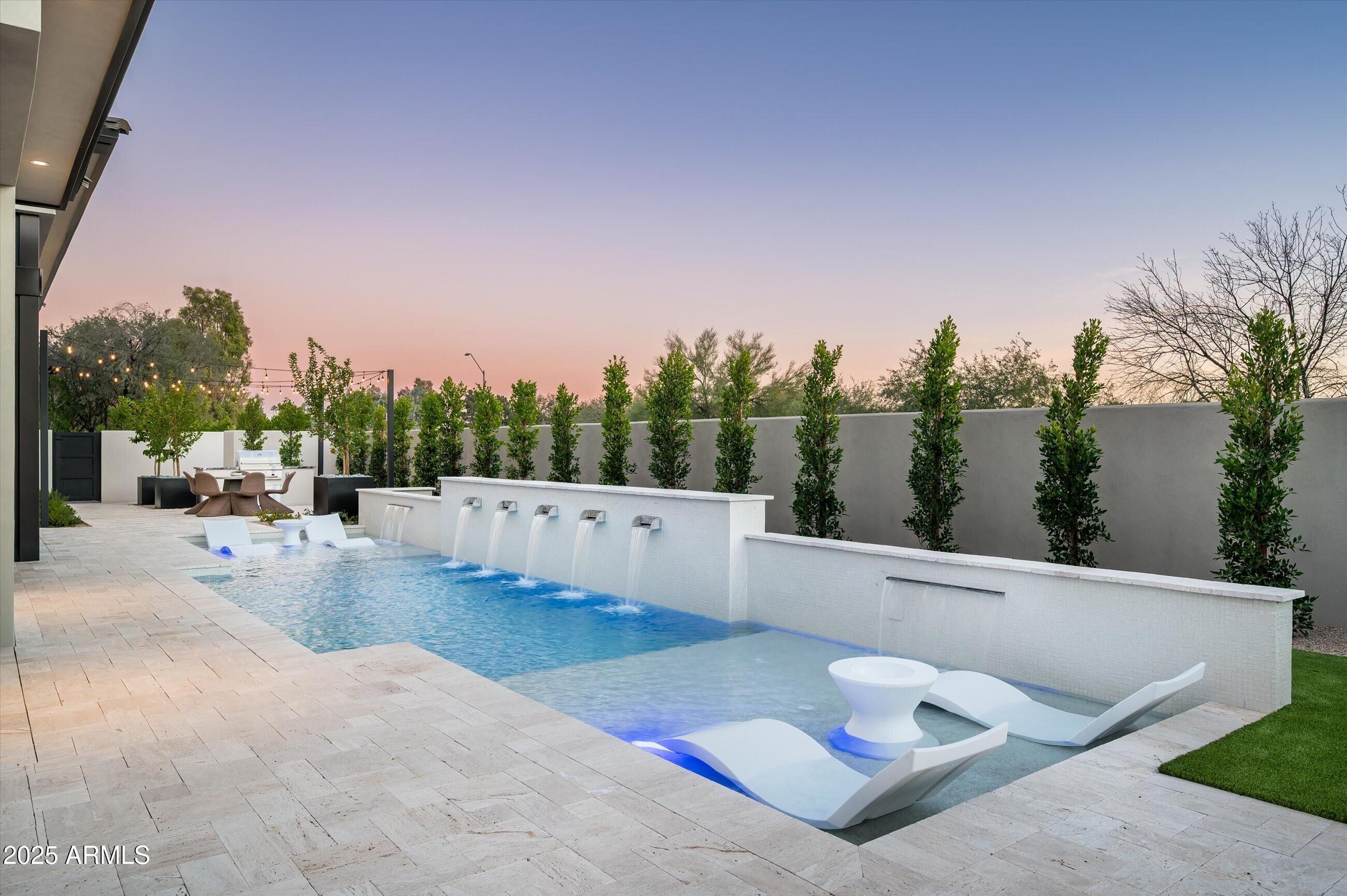 IRONWOOD GOLF VILLAS - Residential