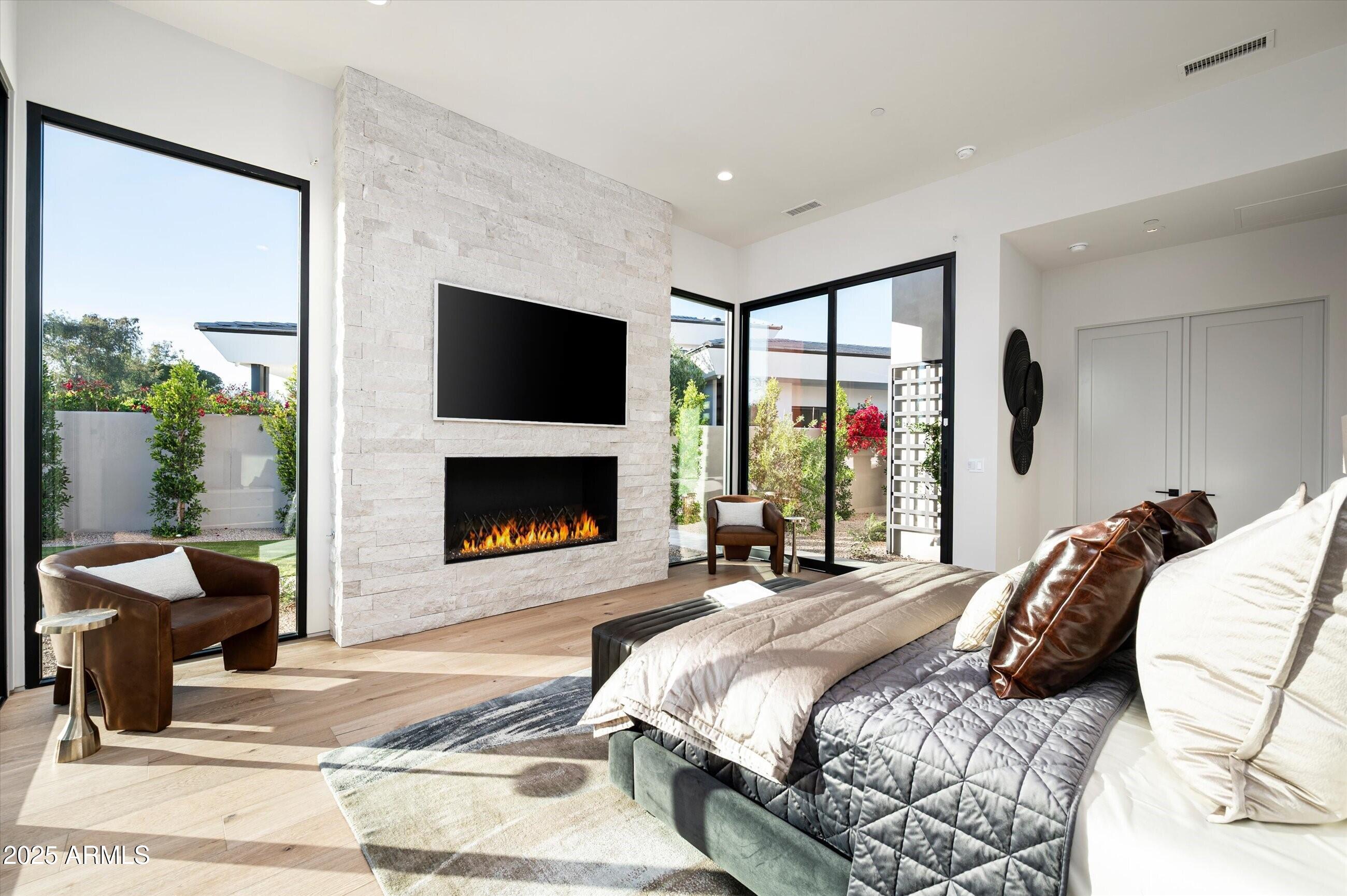 IRONWOOD GOLF VILLAS - Residential