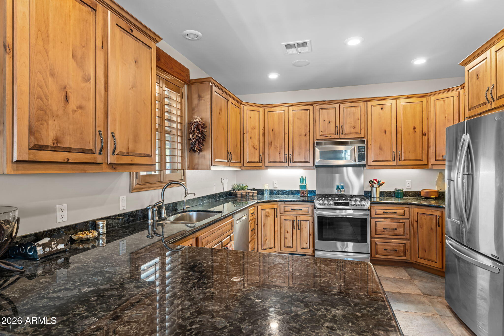 Metes & Bounds, 2.03 Acres - Residential