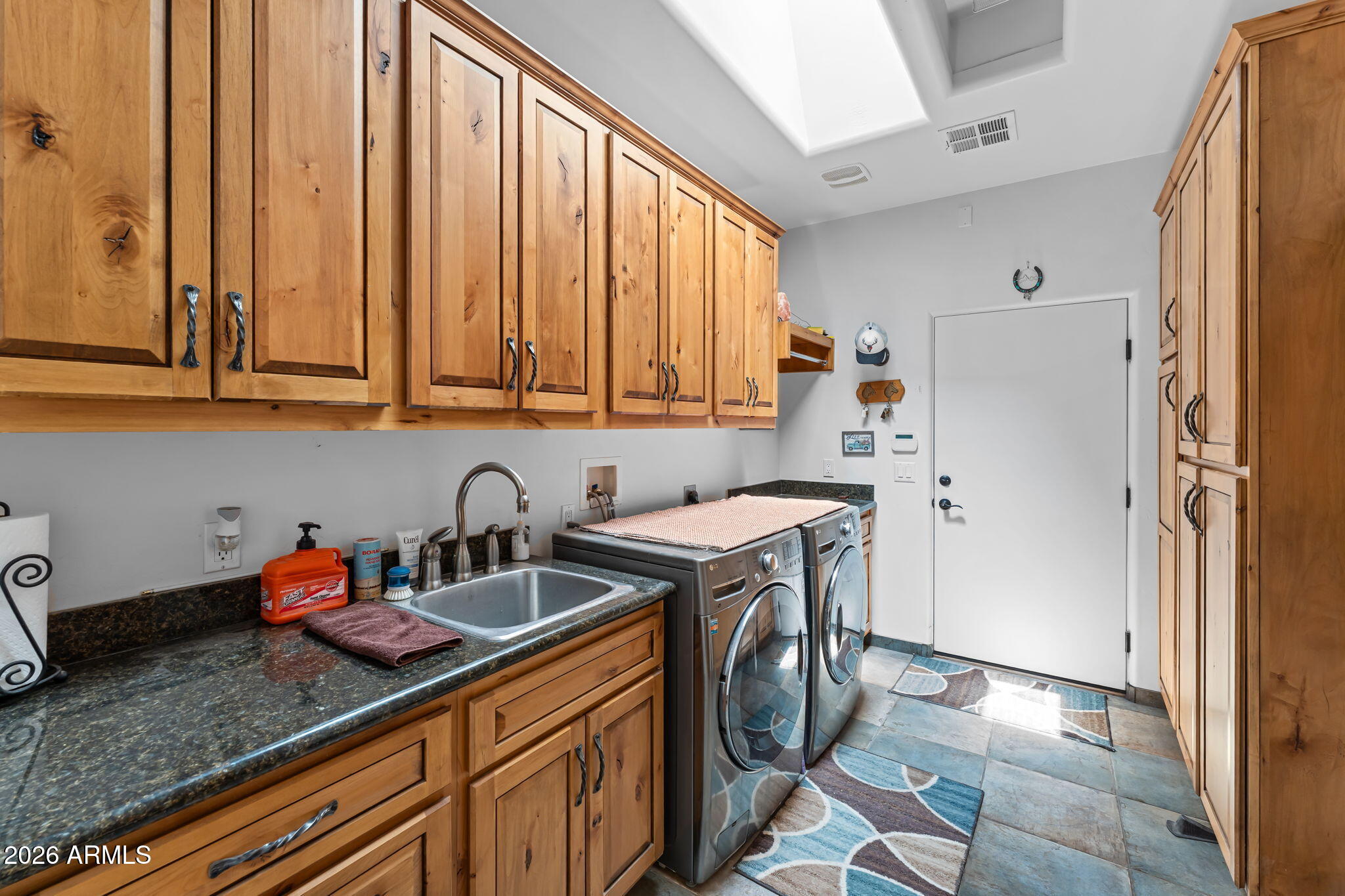 Metes & Bounds, 2.03 Acres - Residential