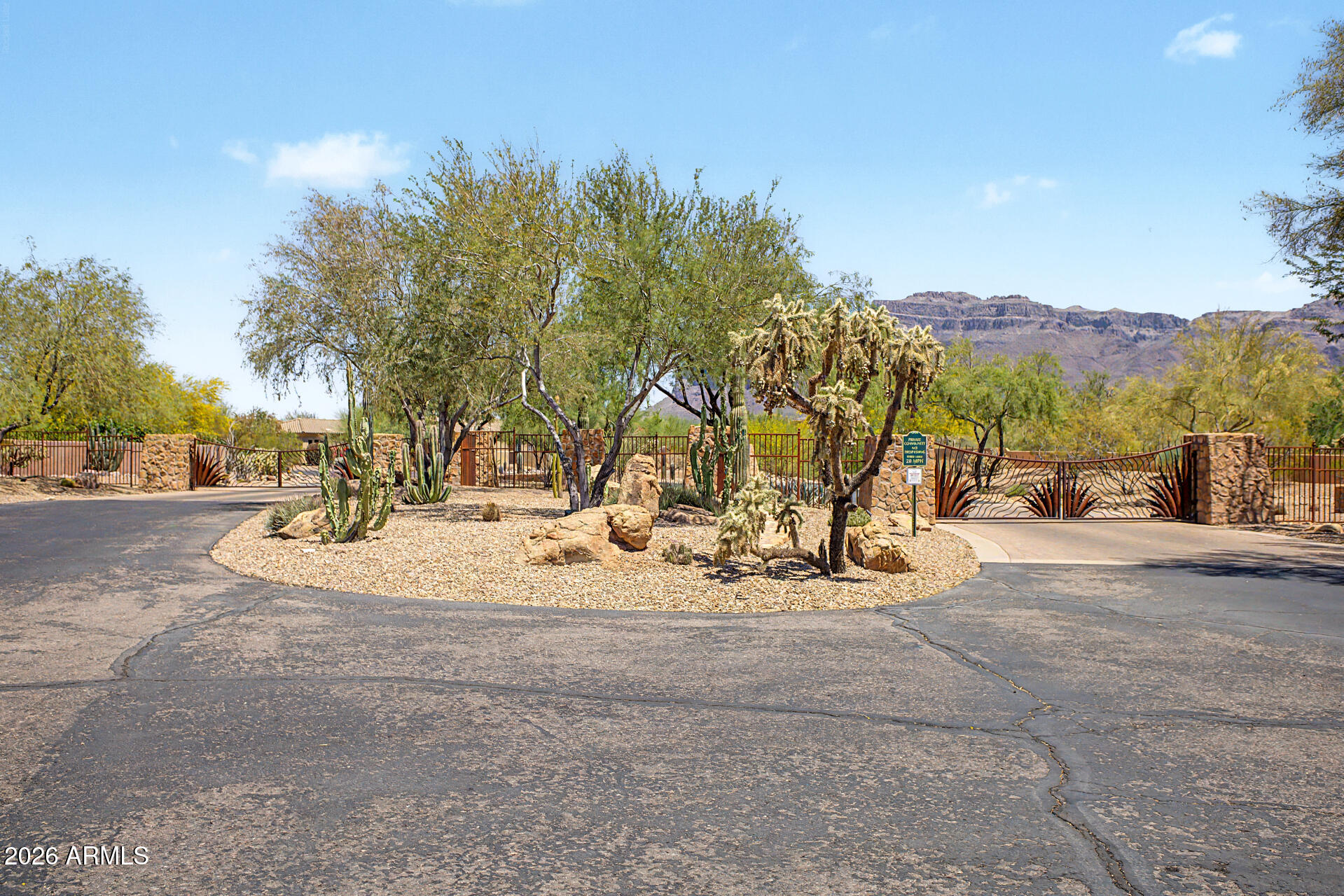 EL MIRADOR AT SUPERSTITION MOUNTAIN - Land