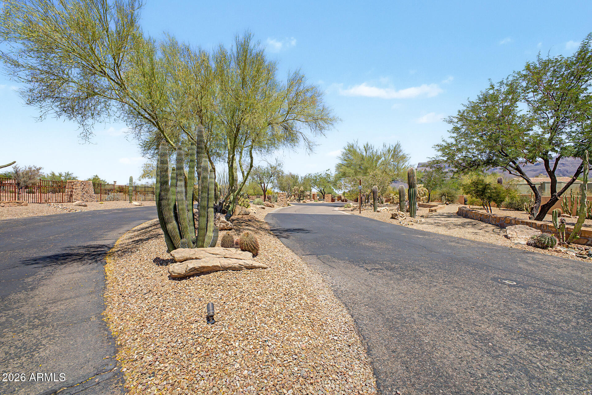 EL MIRADOR AT SUPERSTITION MOUNTAIN - Land