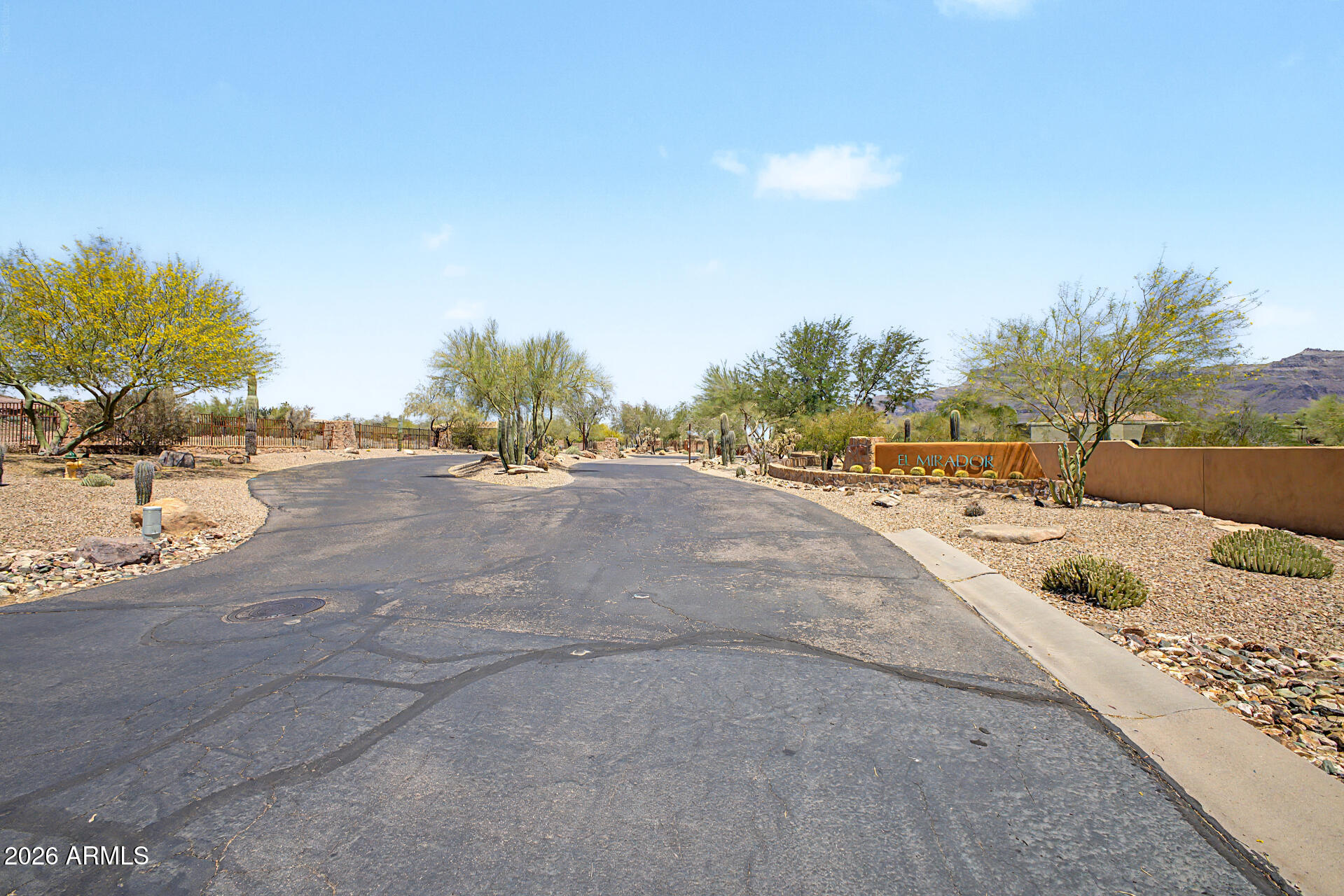 EL MIRADOR AT SUPERSTITION MOUNTAIN - Land