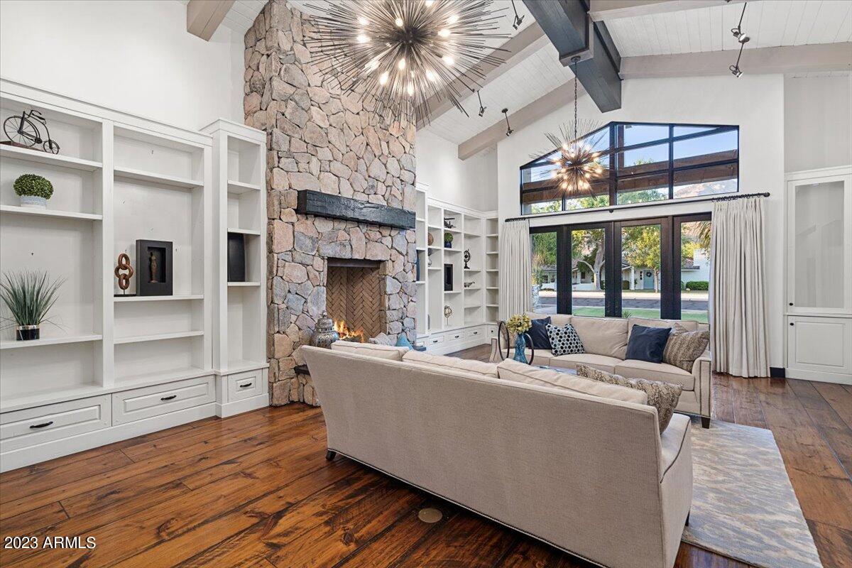 CONTINENTAL GROVES OF ARCADIA - Residential