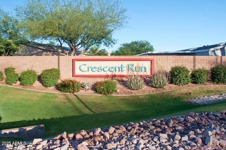 CRESCENT RUN - Residential