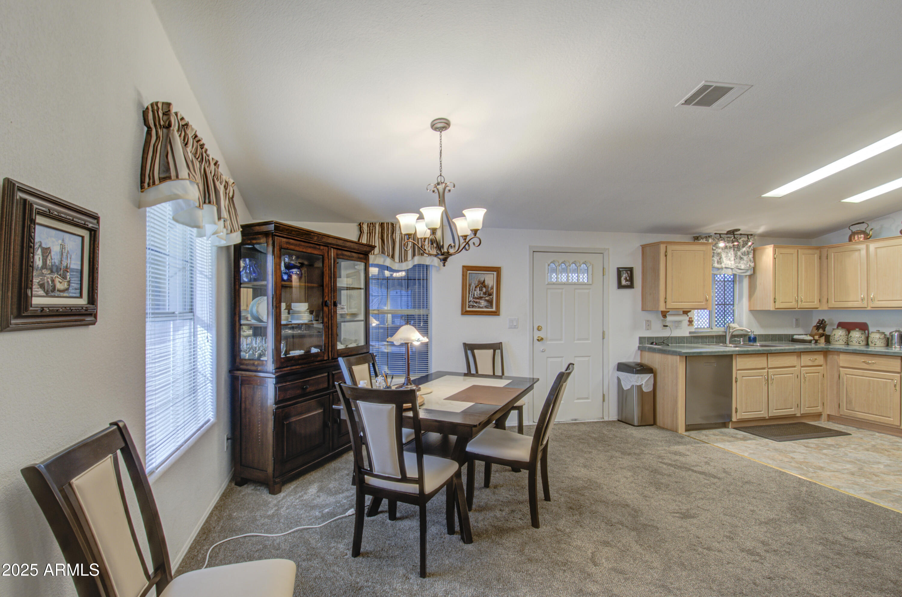 CRESCENT RUN - Residential