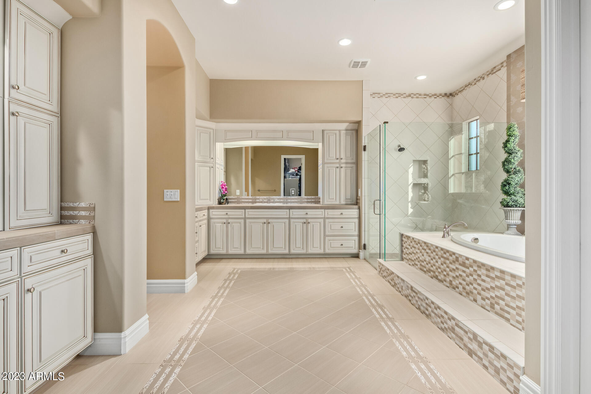 DESERT MOUNTAIN PHASE 1 UNIT 3 LOT 336-463 TR A - Residential