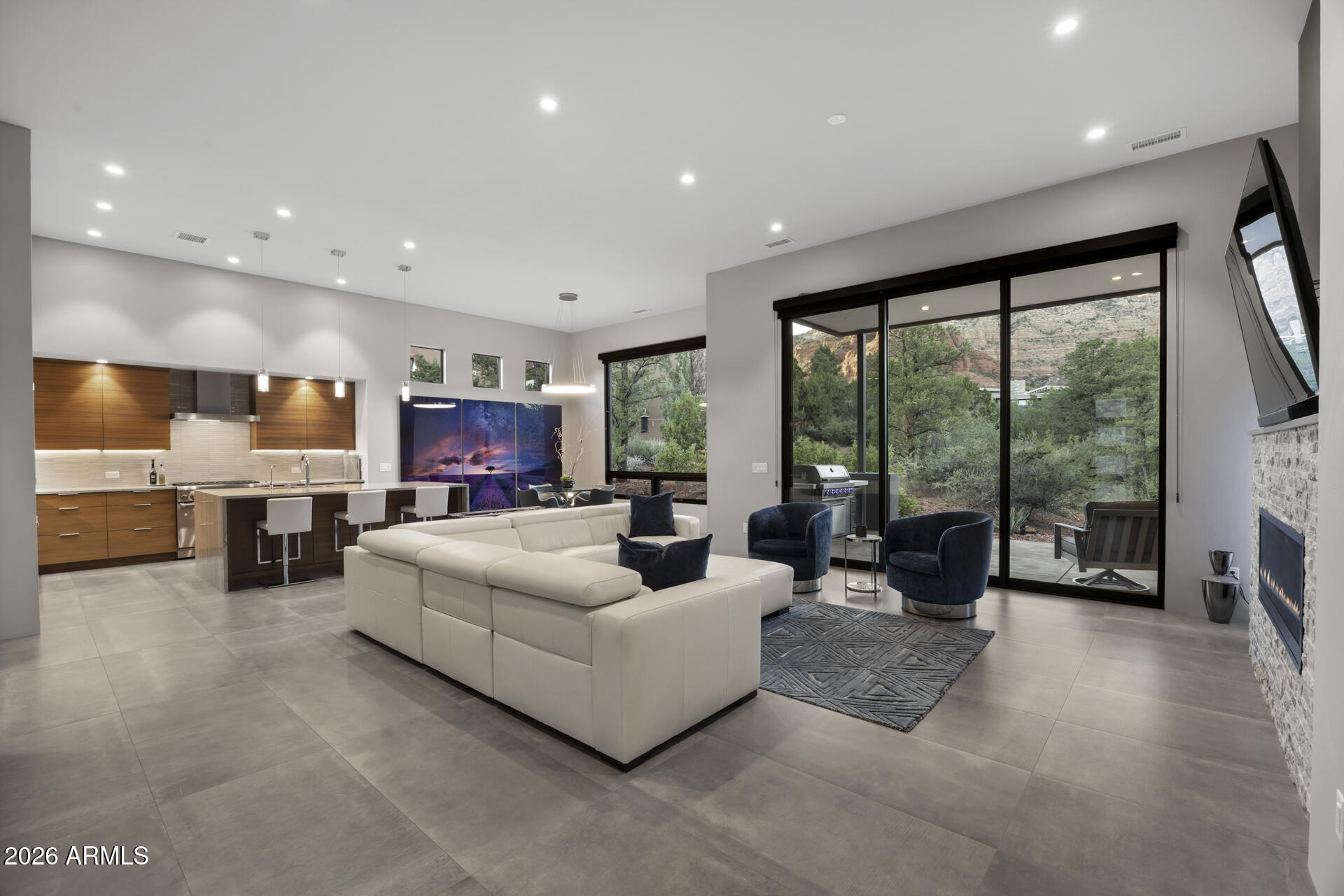 THUNDER MOUNTAIN RANCH - Residential
