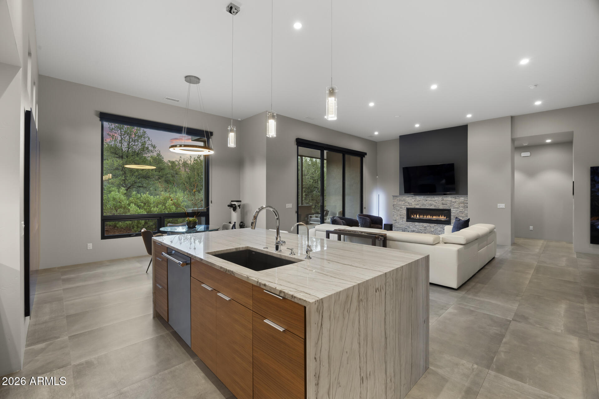 THUNDER MOUNTAIN RANCH - Residential