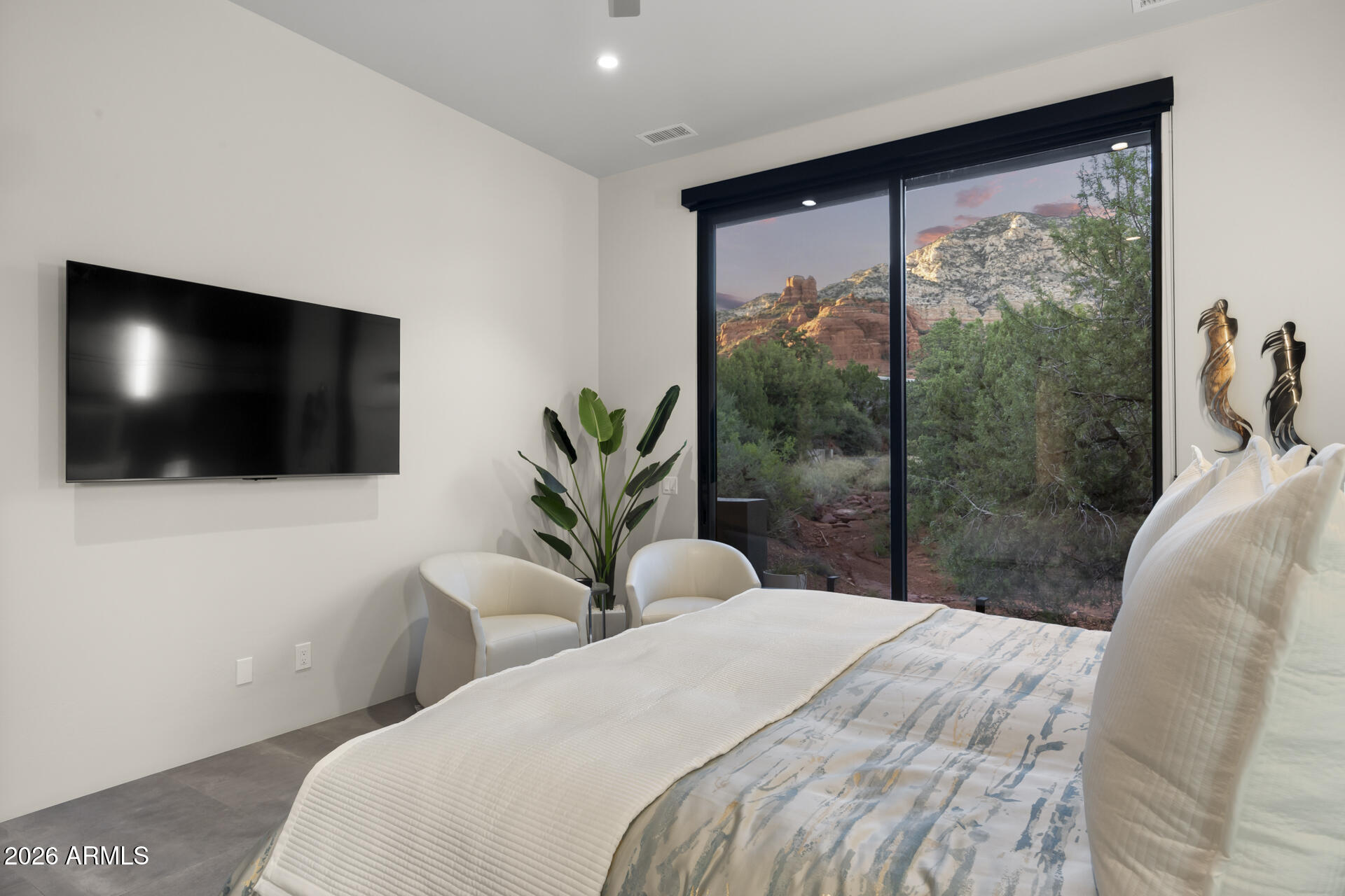 THUNDER MOUNTAIN RANCH - Residential