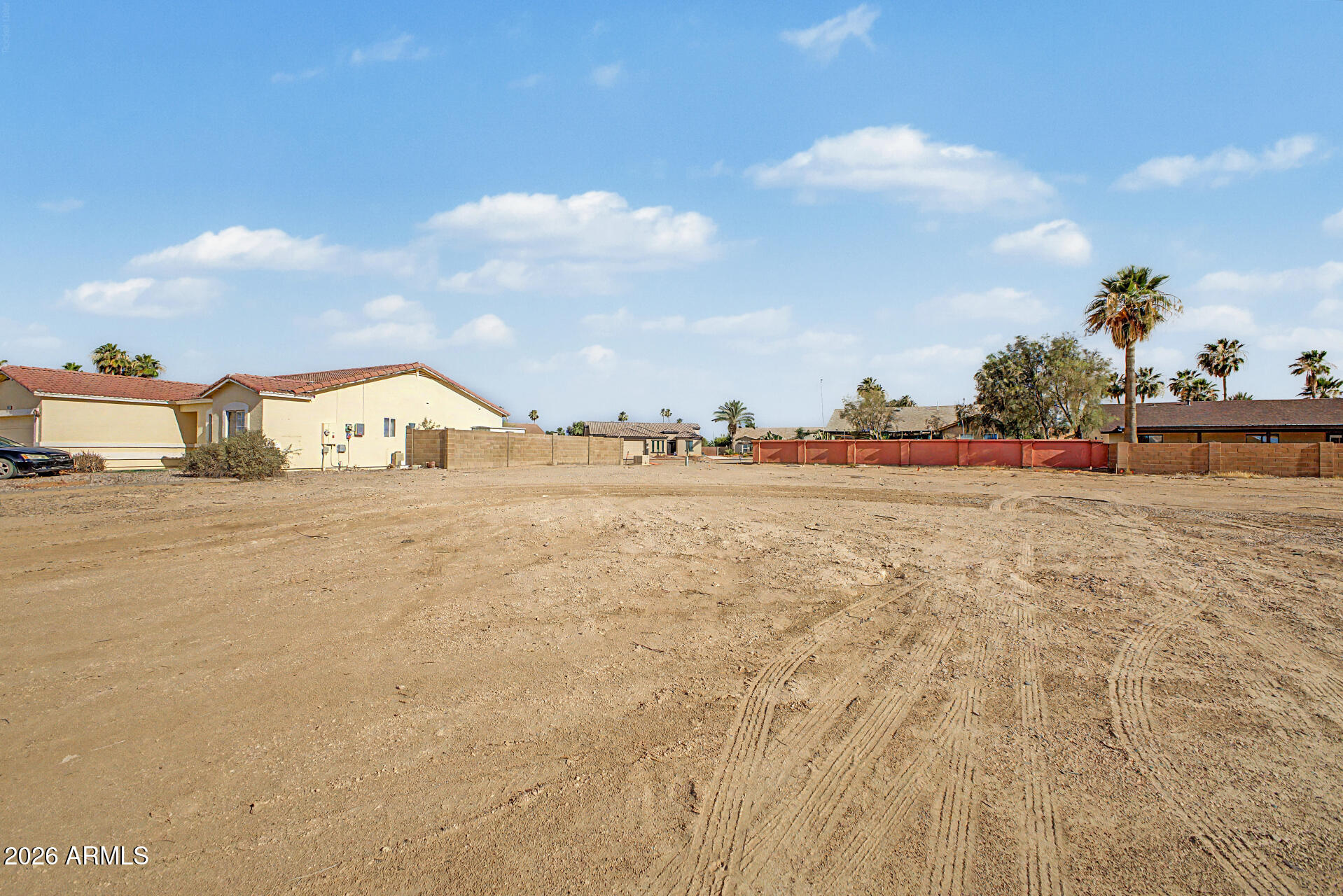 ARIZONA CITY UNIT TEN - Land