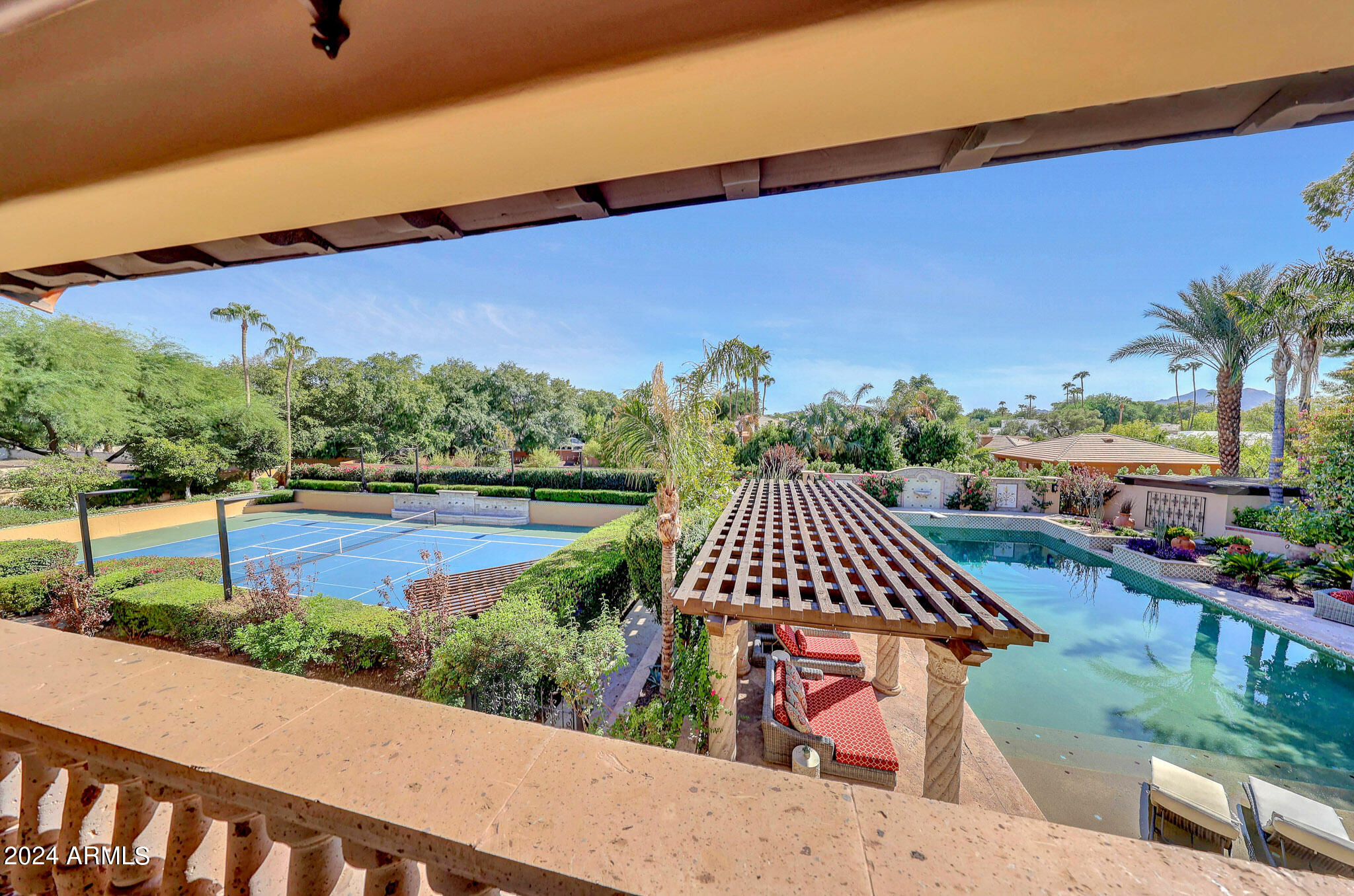 EQUESTRIAN MANOR UNIT 1 - Residential