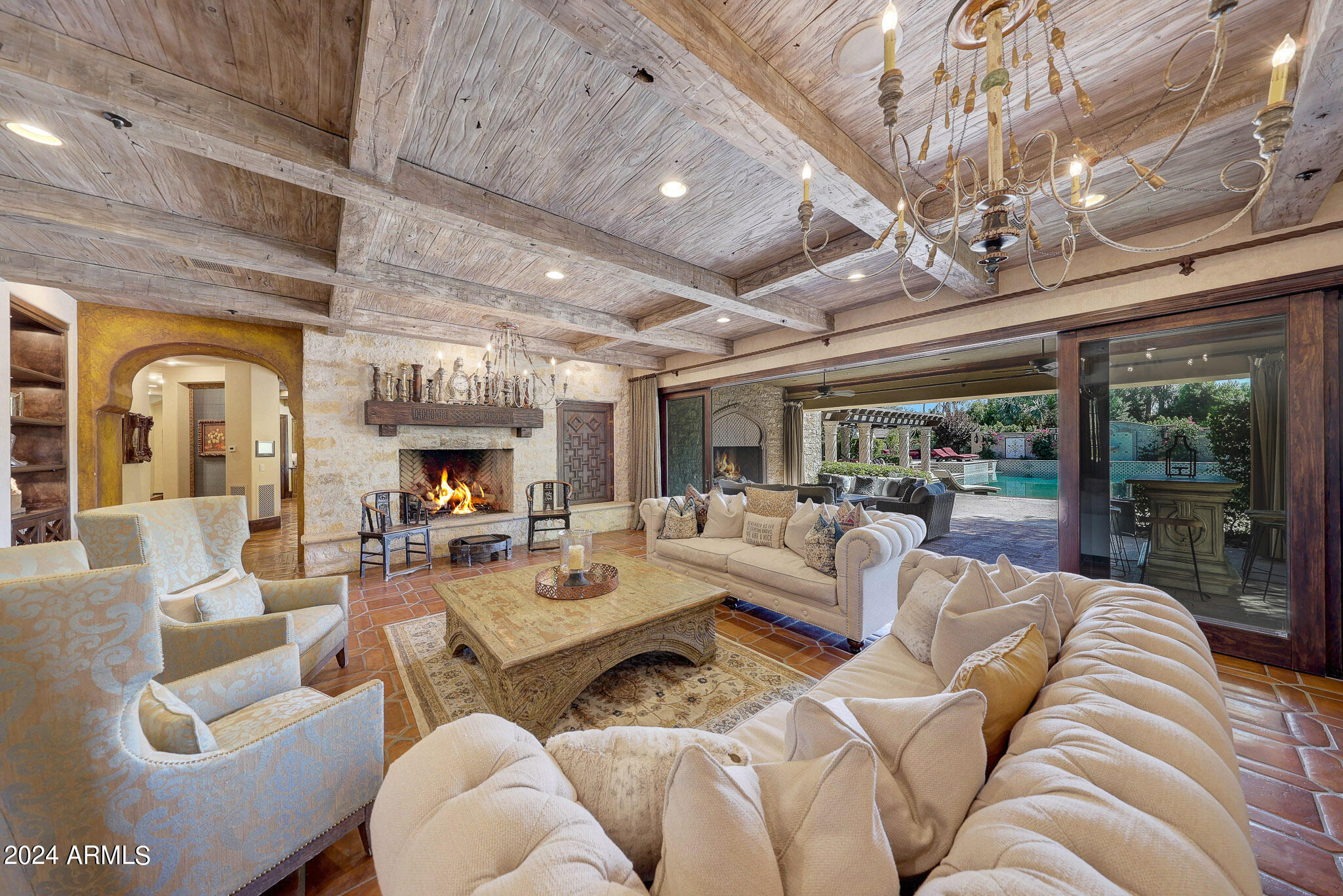 EQUESTRIAN MANOR UNIT 1 - Residential