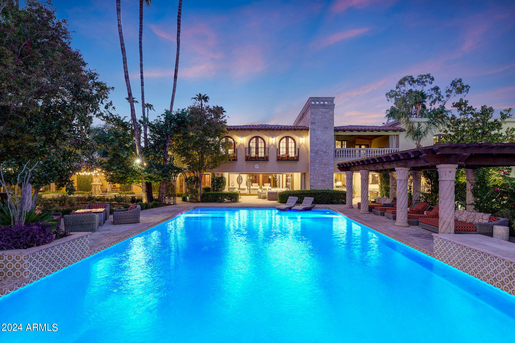 EQUESTRIAN MANOR UNIT 1 - Residential