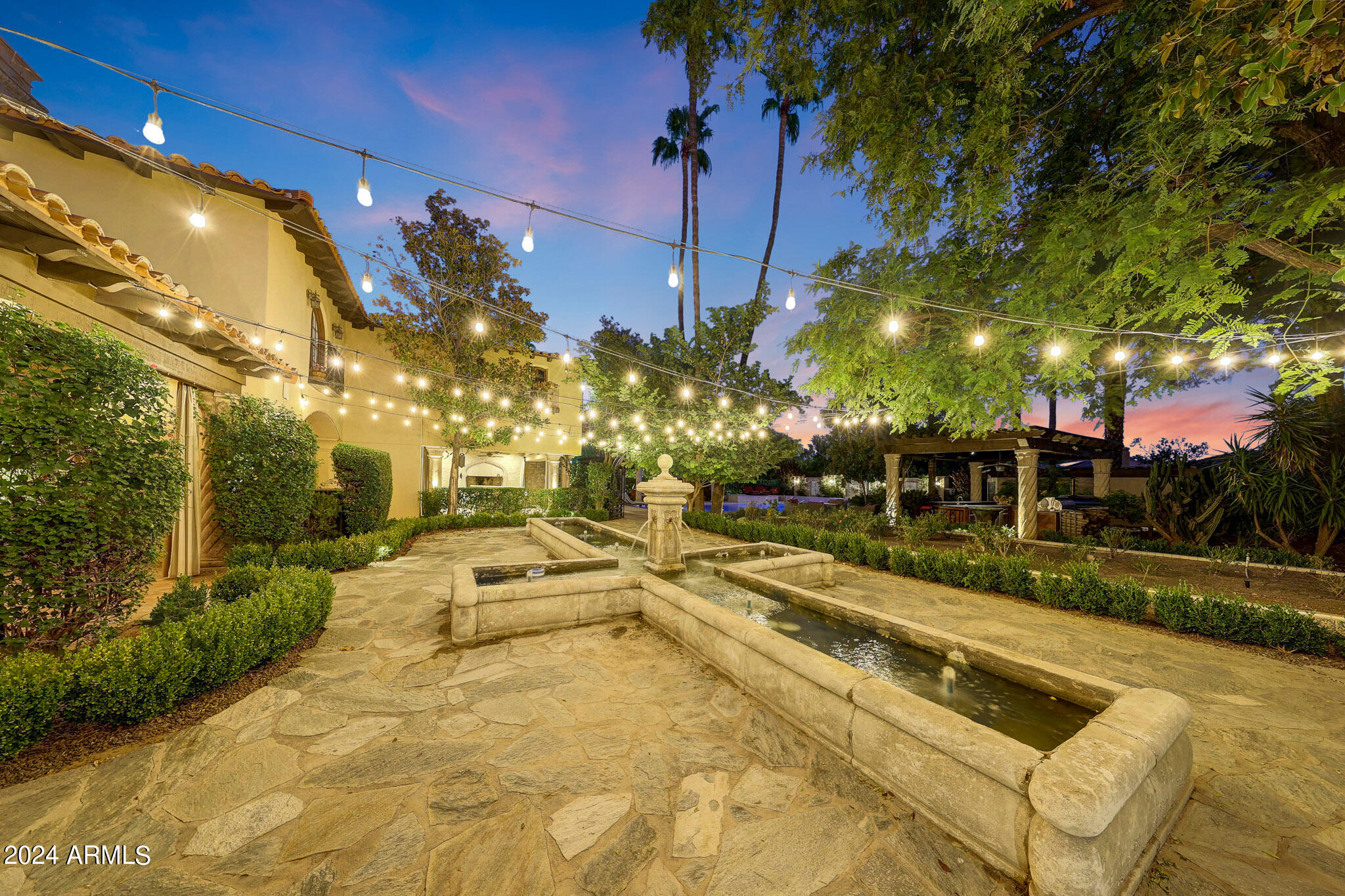 EQUESTRIAN MANOR UNIT 1 - Residential