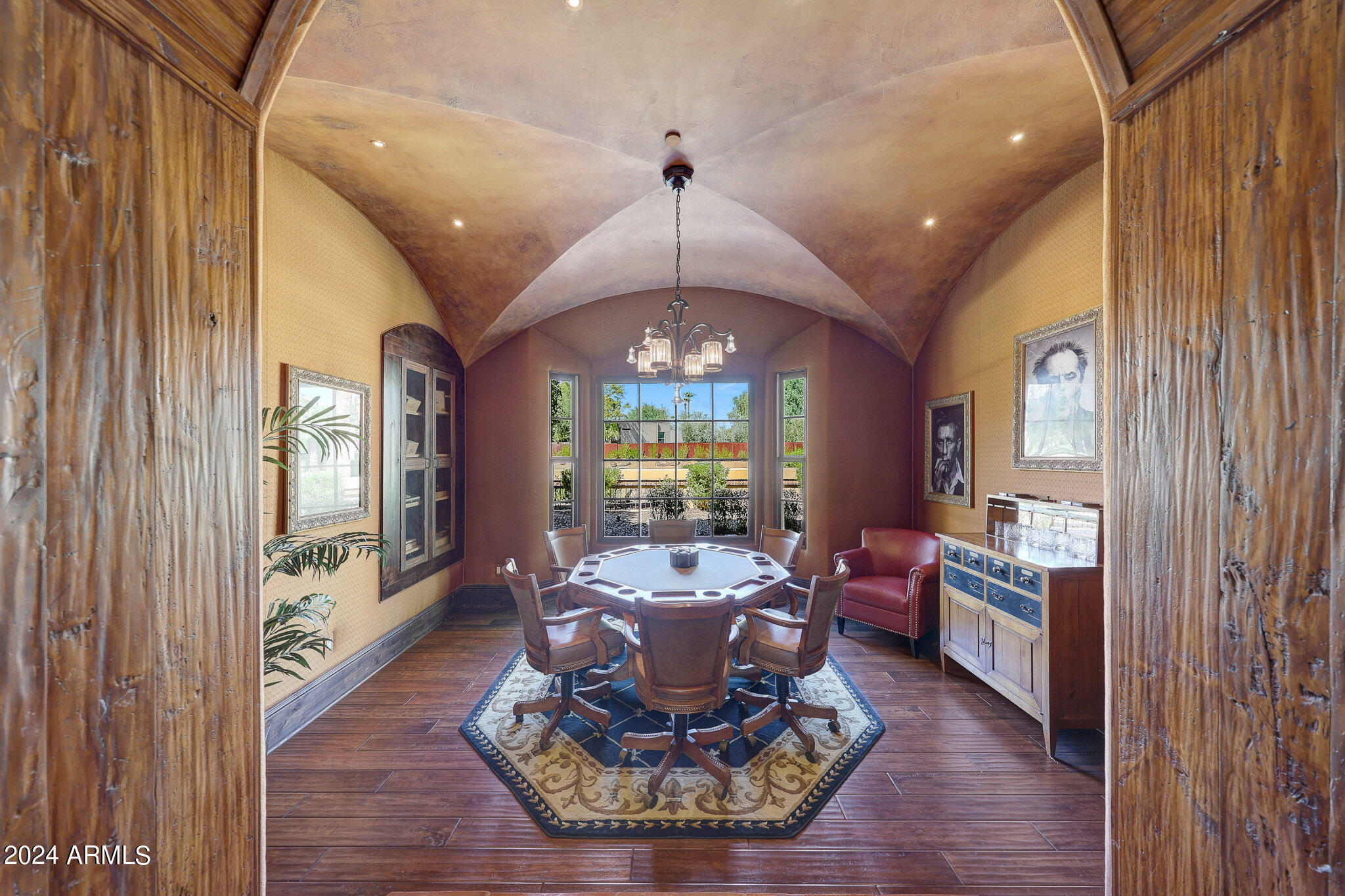 EQUESTRIAN MANOR UNIT 1 - Residential
