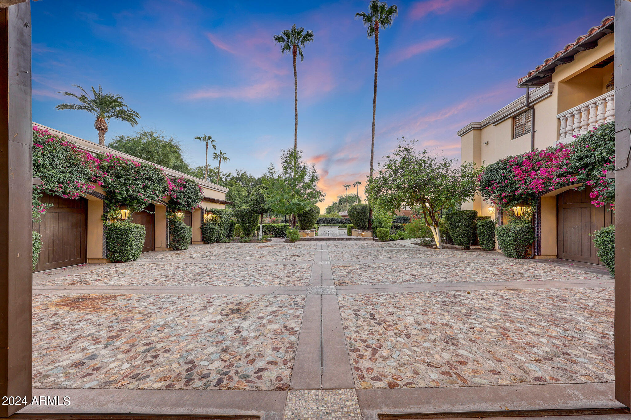 EQUESTRIAN MANOR UNIT 1 - Residential