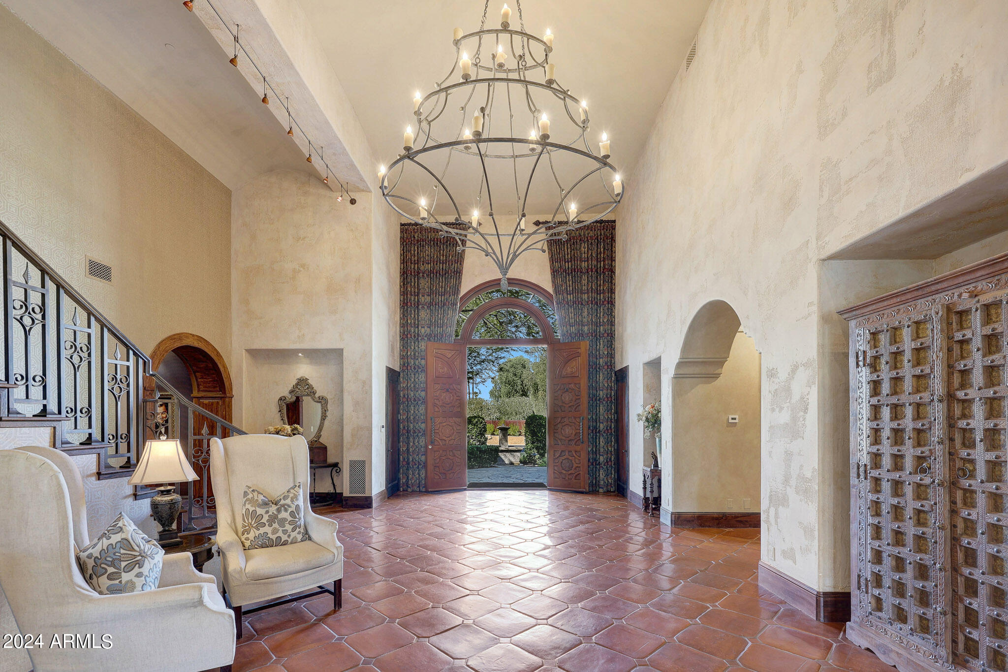 EQUESTRIAN MANOR UNIT 1 - Residential