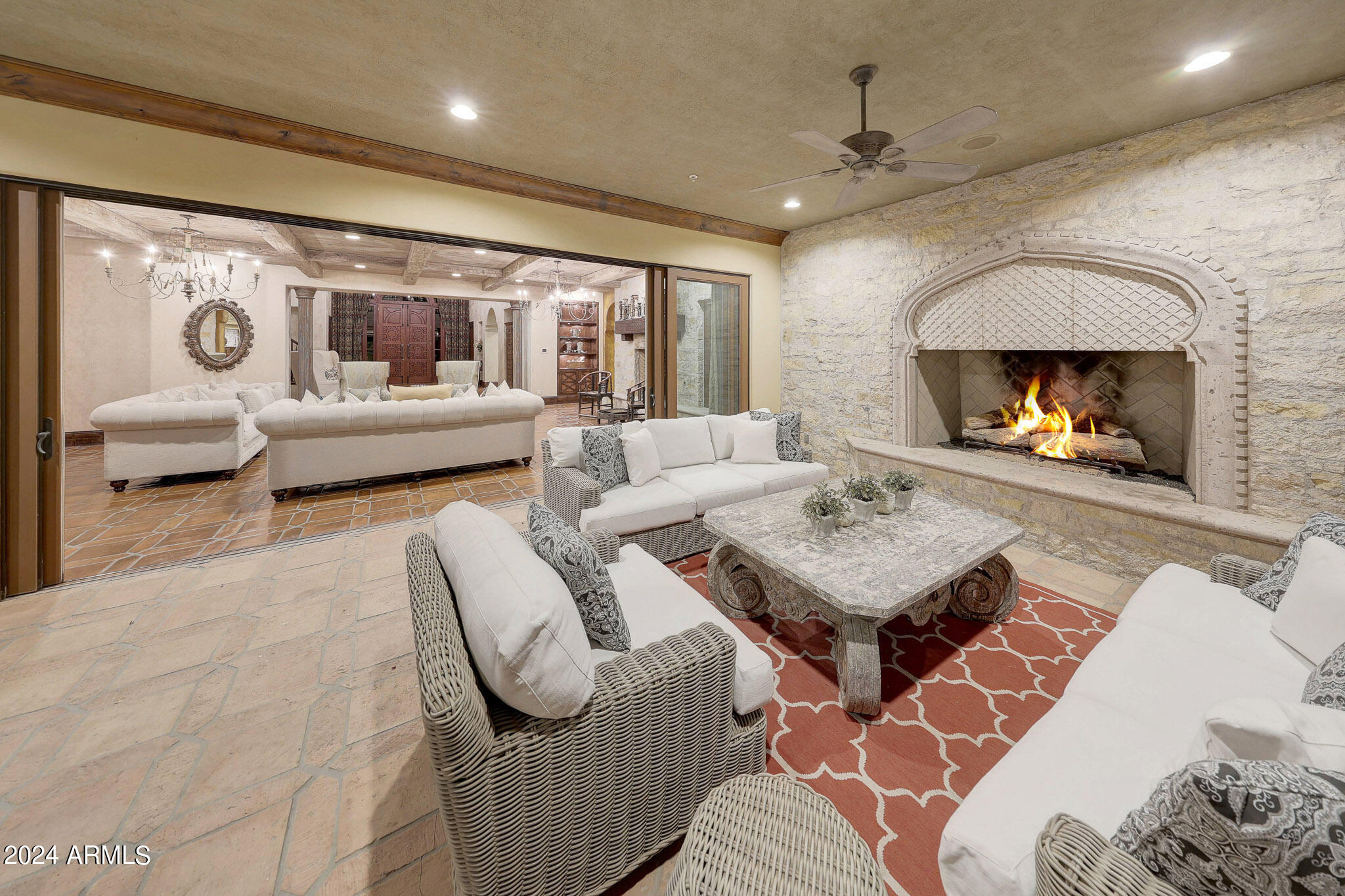 EQUESTRIAN MANOR UNIT 1 - Residential
