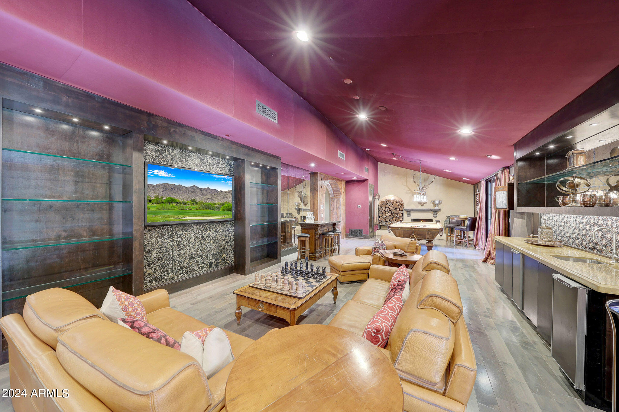EQUESTRIAN MANOR UNIT 1 - Residential
