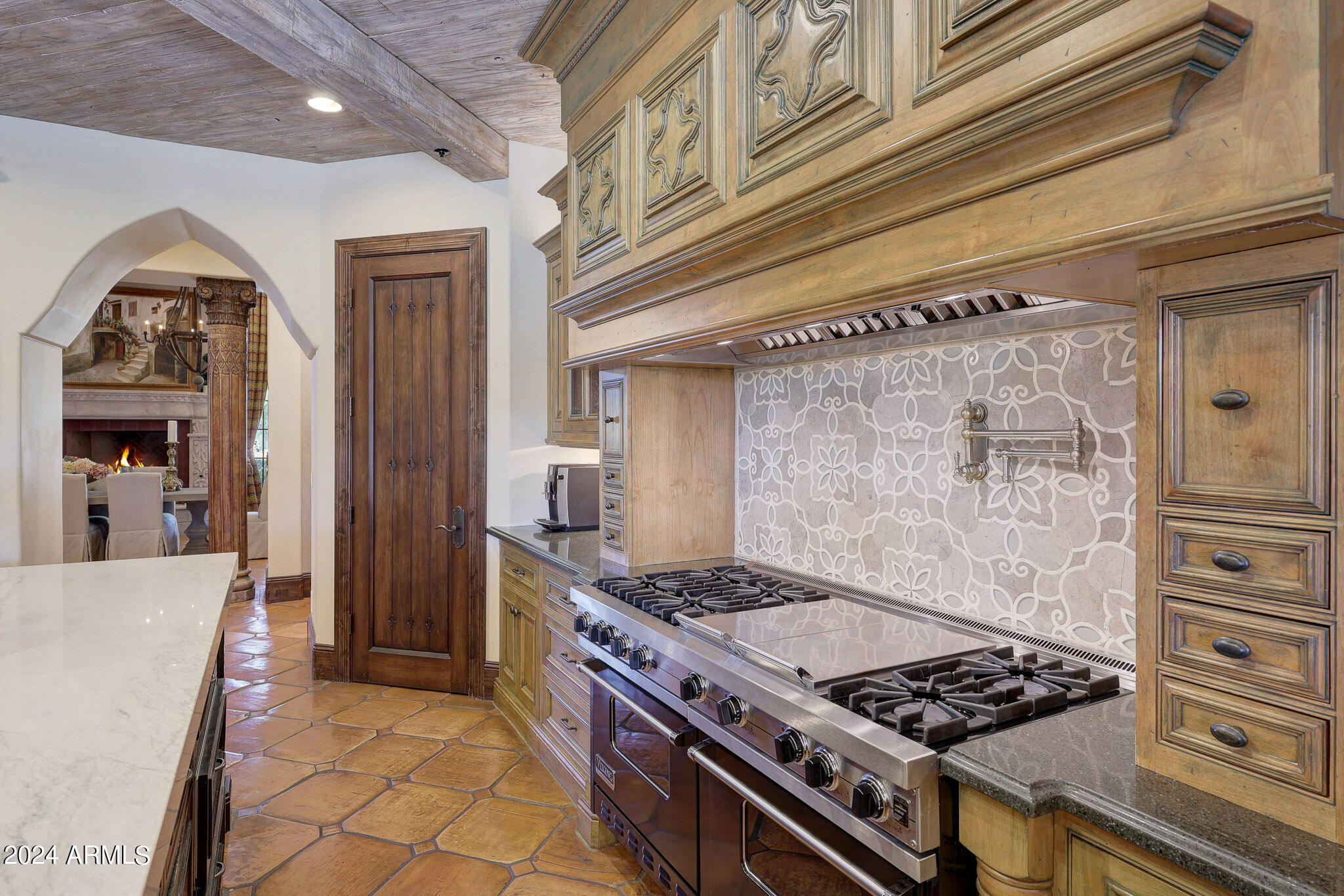 EQUESTRIAN MANOR UNIT 1 - Residential