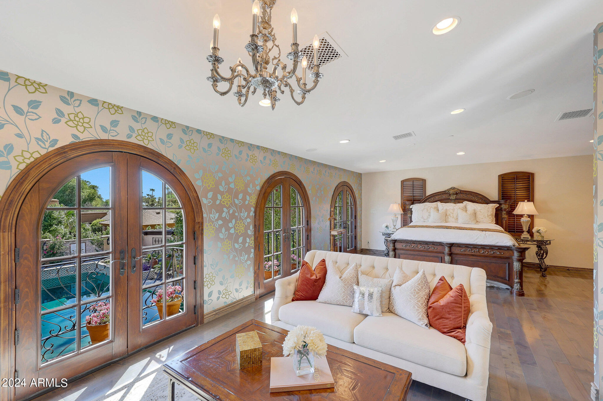 EQUESTRIAN MANOR UNIT 1 - Residential