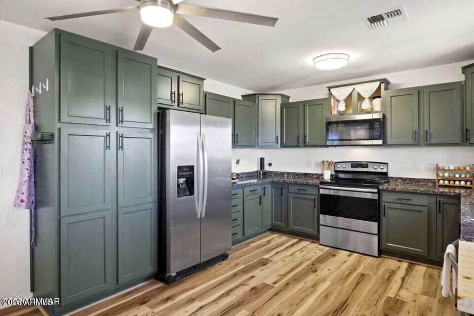CEDAR MESA RIDGE - Residential