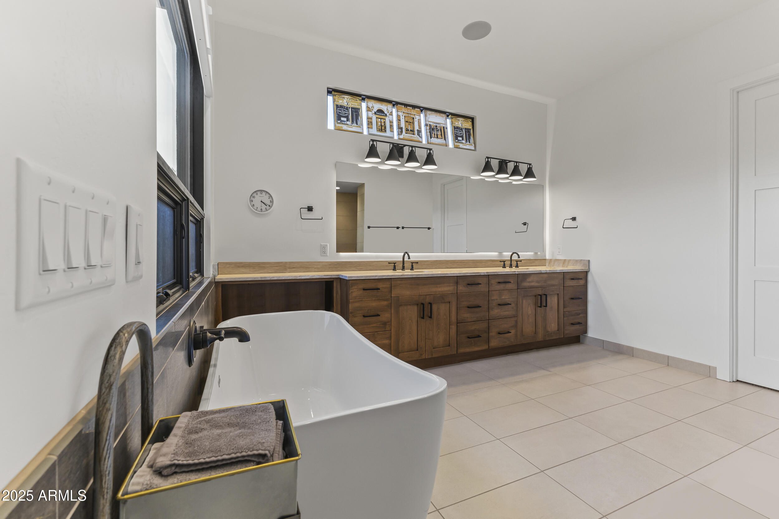 Foothills S 3 - Residential