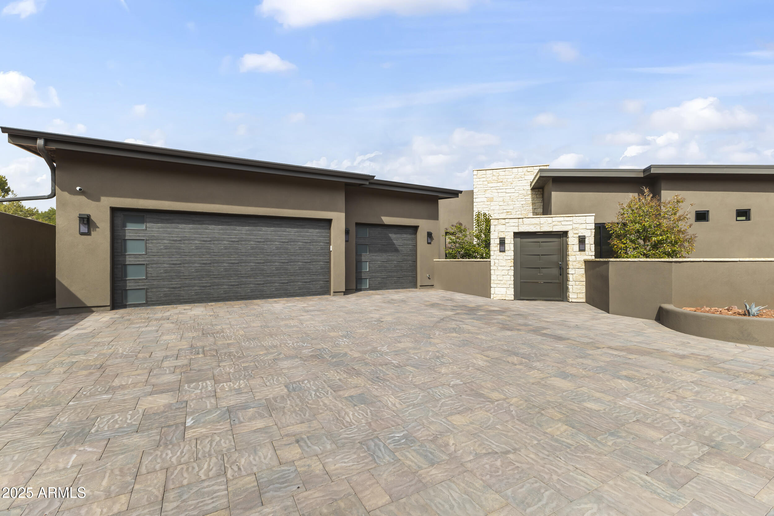 Foothills S 3 - Residential